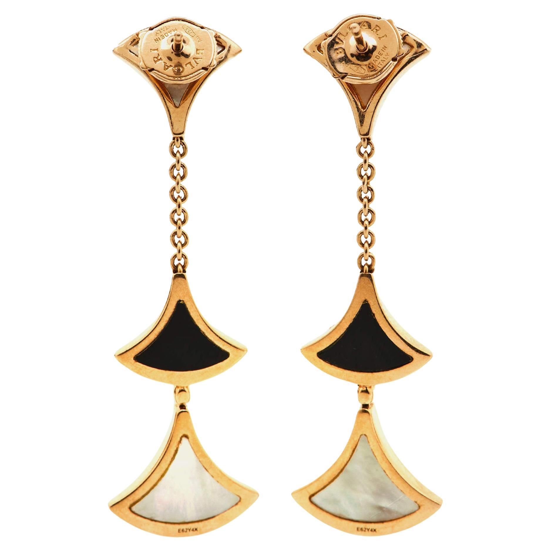 Bvlgari Divas' Dream Onyx Mother of Pearl 18k Rose Gold Dangle Earrings For Sale