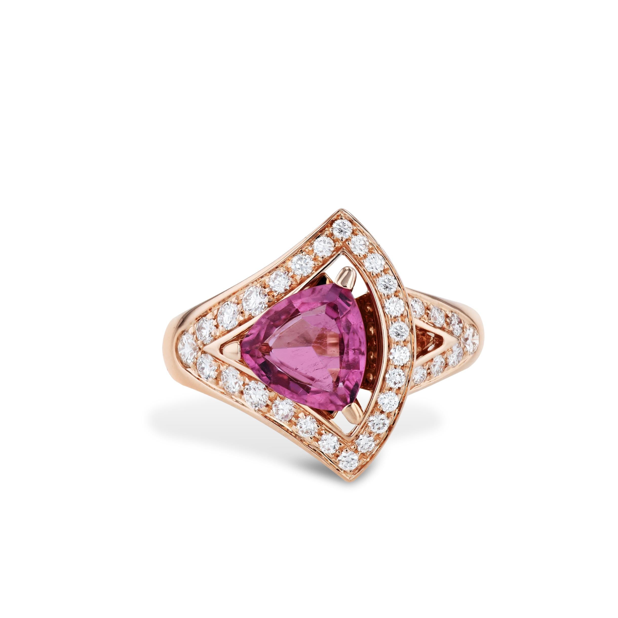 Moderne Bvlgari Divas Dream, bague de succession en or rose avec tourmaline rose et diamants en vente