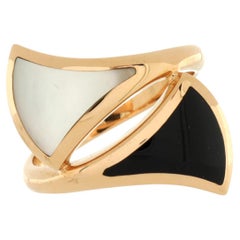 Bvlgari Diva's Dream Ring 18k Rose Gold with Mother of Pearl and Onyx