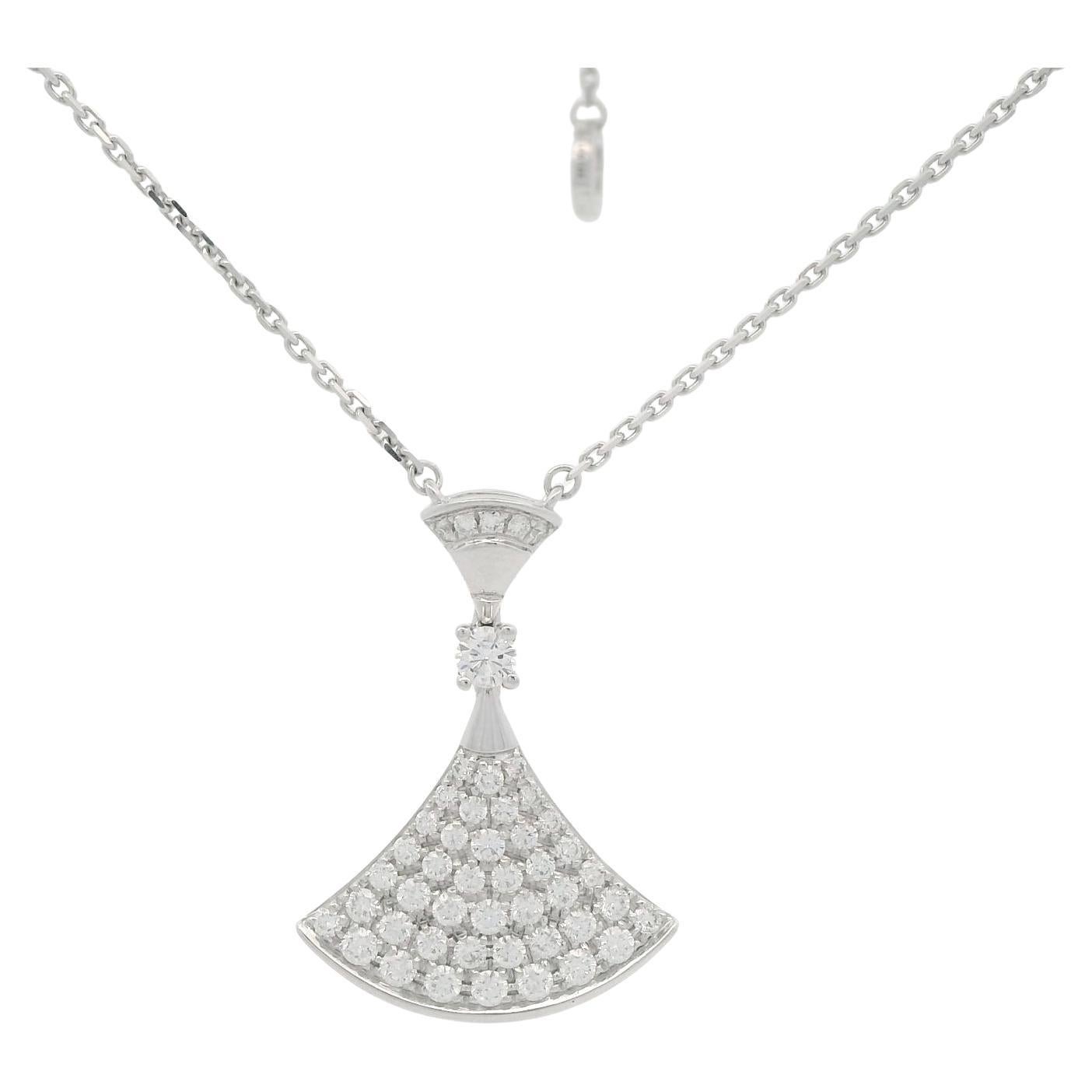 Bvlgari Diva's dream white gold necklace For Sale