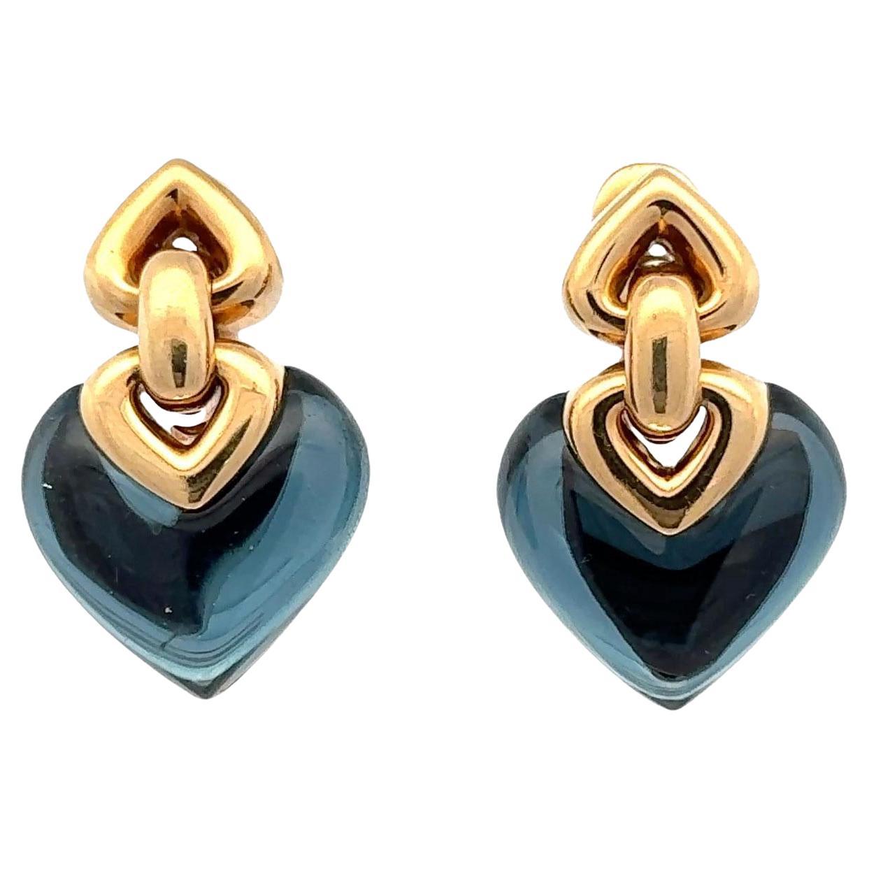 Bvlgari Doppio Cuore Herzohrringe aus 18 Karat Gelbgold Londoner blauem Topas