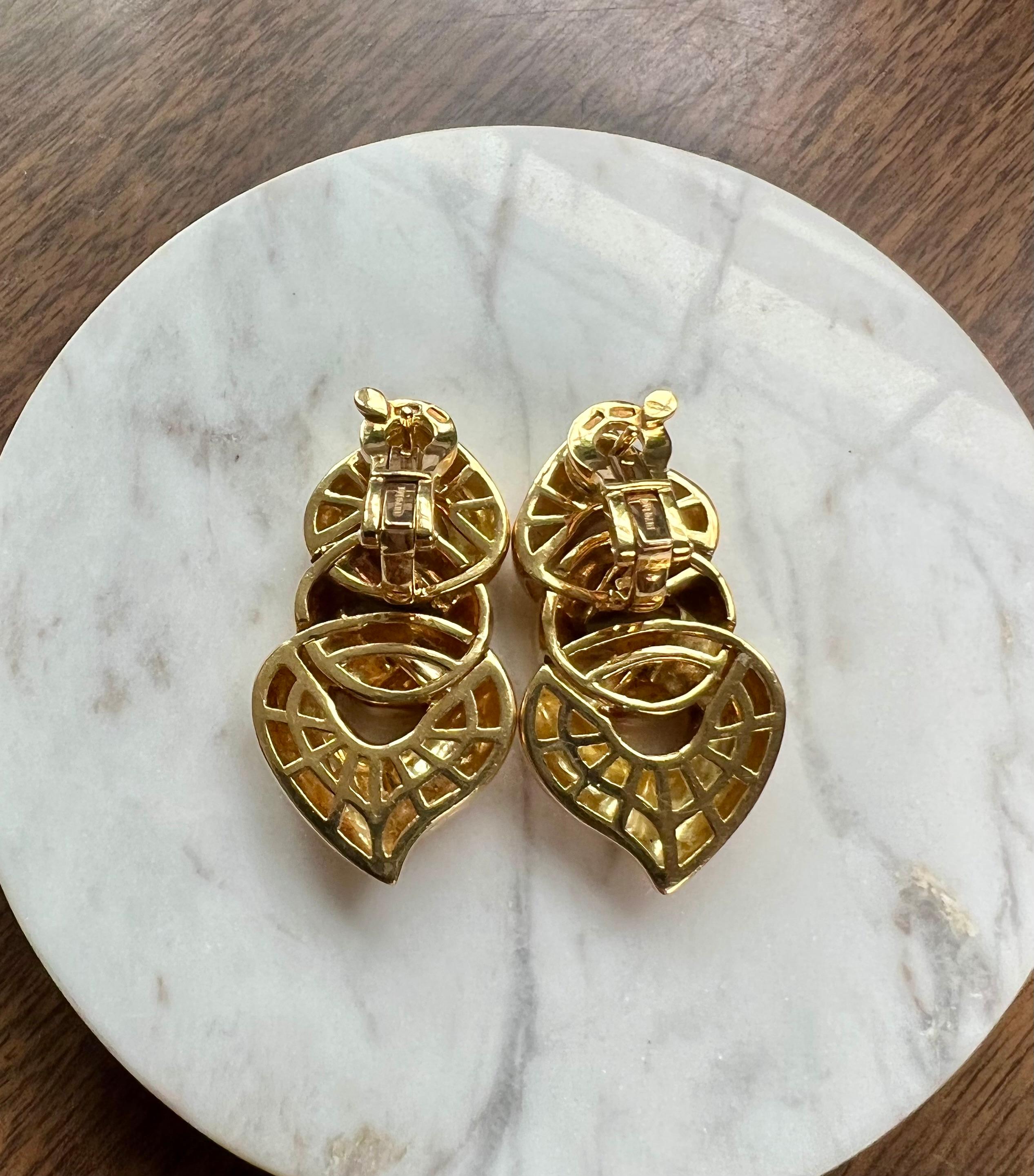 Modern Bvlgari Doppio Cuore Earrings in 18 Karat Yellow Gold