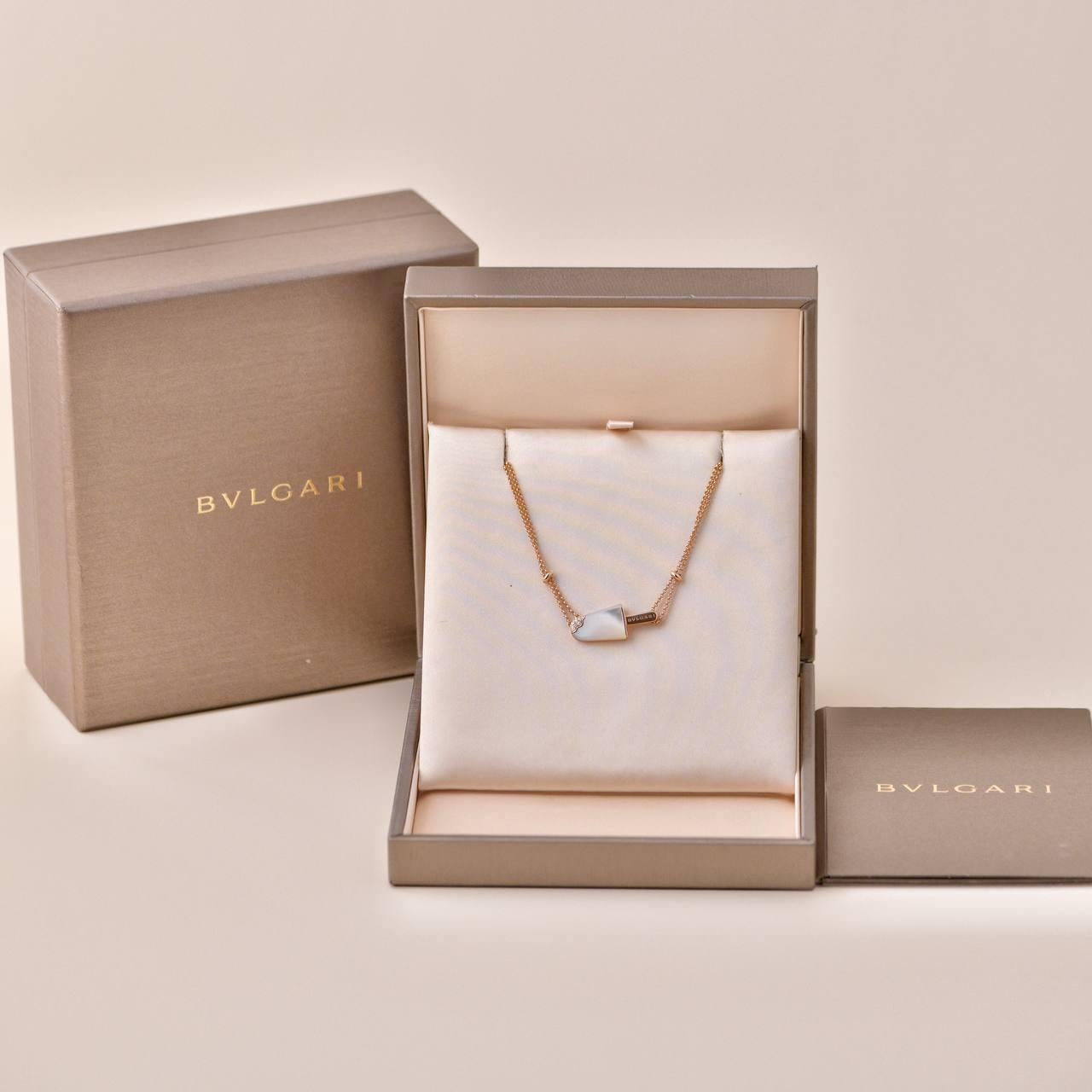 SKU	33301262
Comes With Full Set Bvlgari box and Bvlgari certificate of authenticity
Date	2019
Model	Gelati
Serial Number	PR****
Metal	18k Rose Gold
Stones	Diamond (Approximately 0.08 carats), Mother of Pearl
Weight	Approximately 10.34