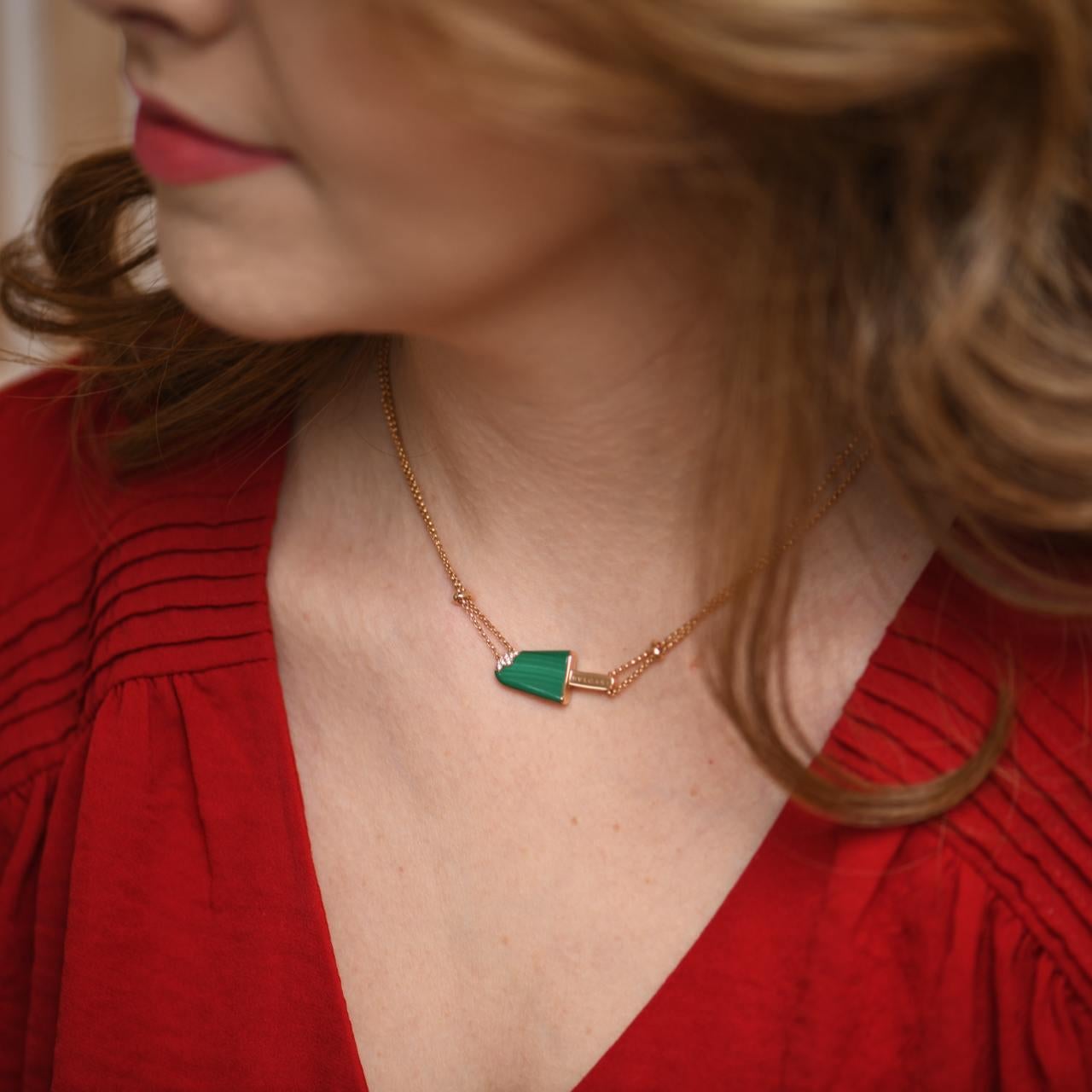 SKU	33301164
Comes With	Pouch Only
Date	2021
Model	Gelati
Serial Number	PA****
Metal	18k Rose Gold
Stones	Malachite, Diamond
Weight	Approximately 11 g
Length	Approximately 48 cm
Condition	Excellent
______________________
If you are interested in any