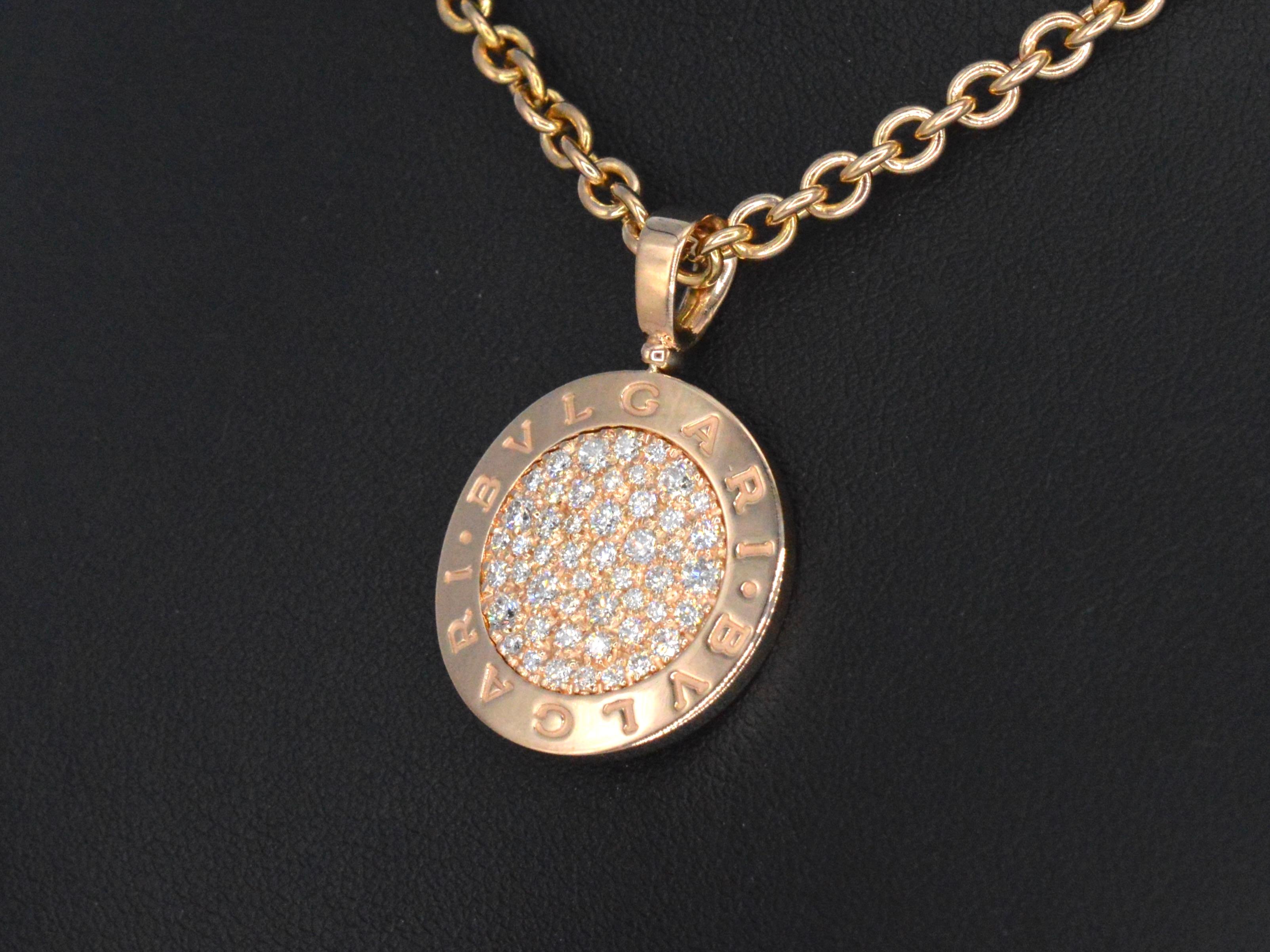 Bvlgari - Gold Bvlgari necklace with diamonds For Sale 3