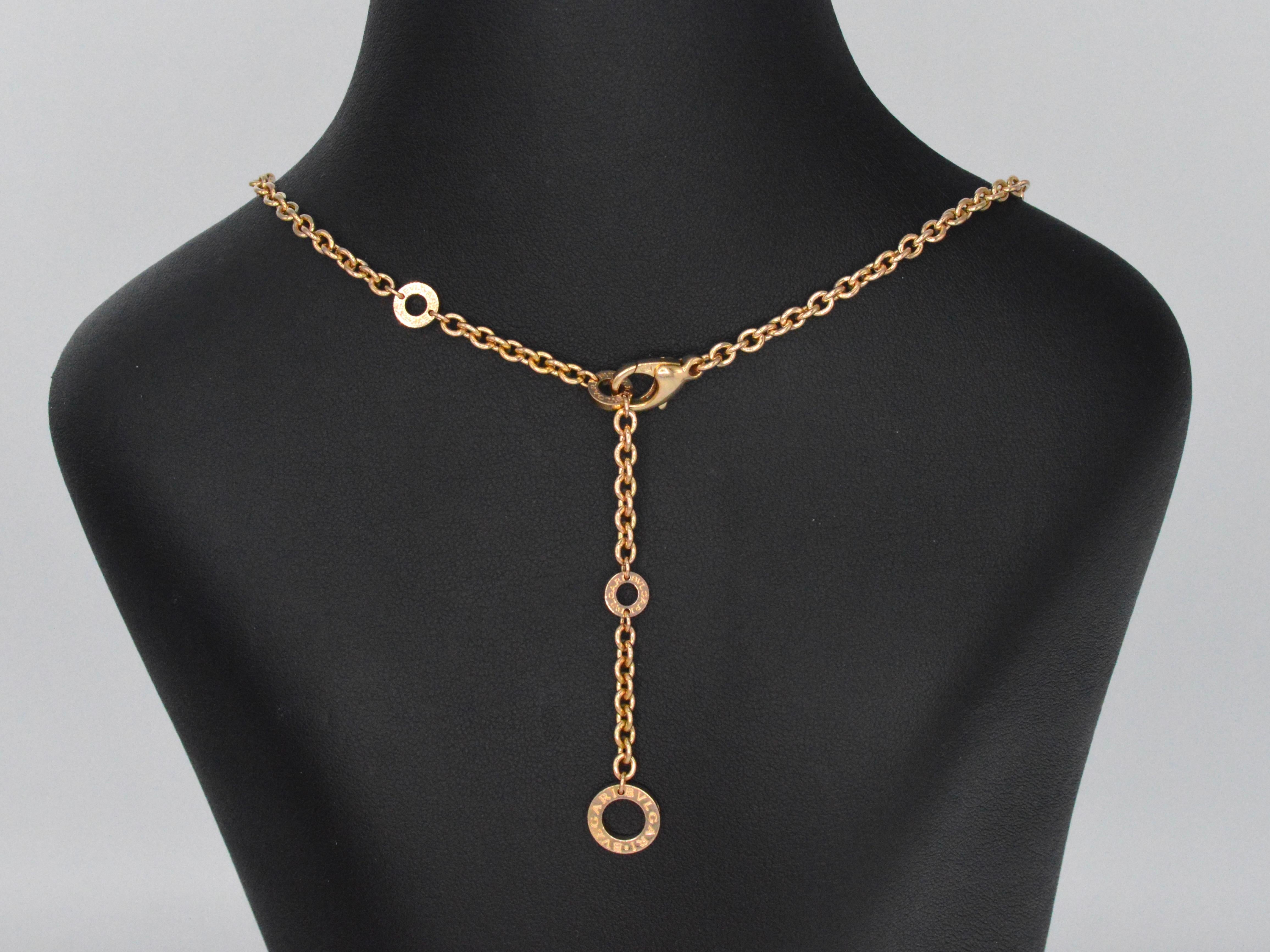 Bvlgari - Gold Bvlgari necklace with diamonds For Sale 5