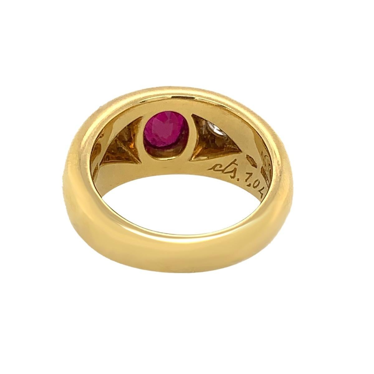Bvlgari Gold Diamond and Burmese Ruby Ring In Excellent Condition In New York, NY