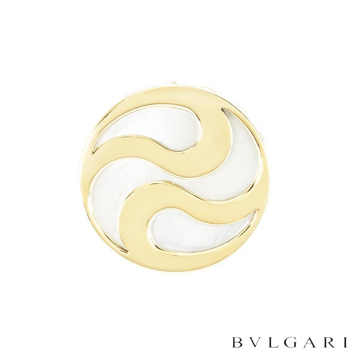 Bvlgari Gold & Steel Optical Mother of Pearl Spinning Ring Size 51 In Excellent Condition For Sale In London, GB