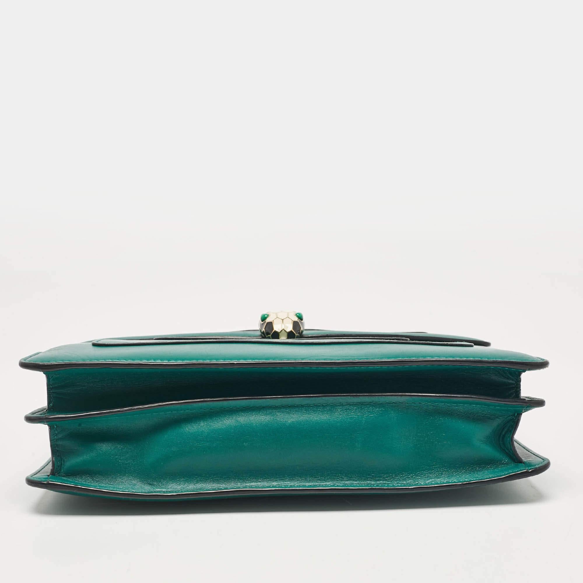 Bvlgari Green Leather Medium Serpenti Forever Shoulder Bag For Sale 4