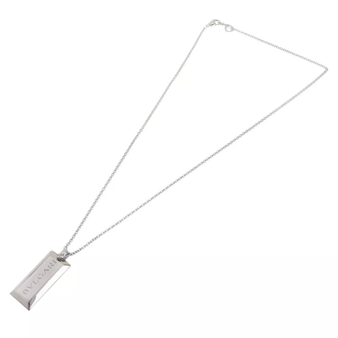 Experience the timeless elegance of BVLGARI with this exquisite BVLGARI Ingot Necklace, expertly crafted from 18K white gold (K18). This sophisticated piece showcases BVLGARI’s design aesthetic, featuring the brand’s signature engraving that