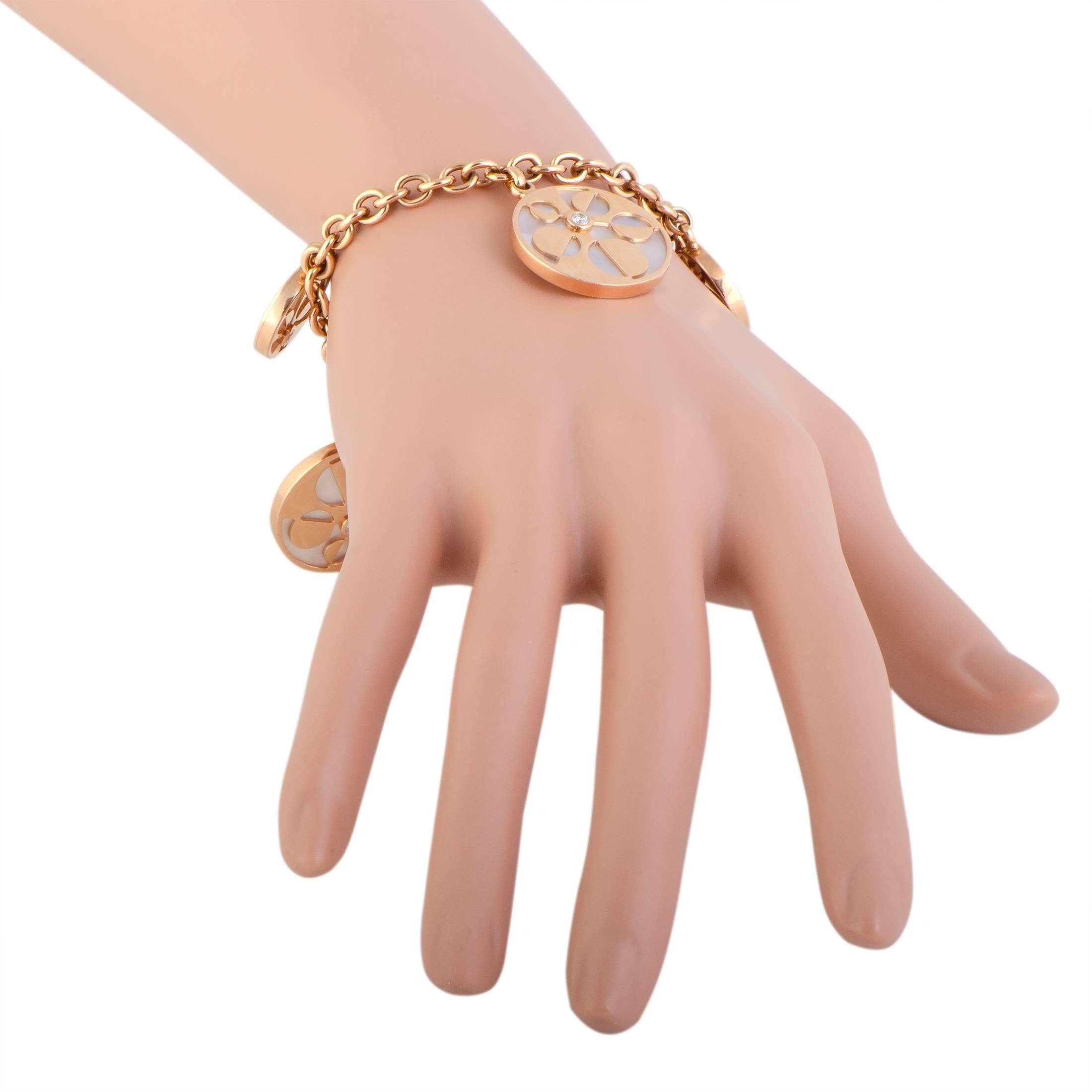 Created for the attractive “Intarsio” collection, this fashionable bracelet compels with its offbeat design and exceptional craftsmanship quality. The bracelet is presented by the renowned Italian jeweler Bvlgari, and it is beautifully made of
