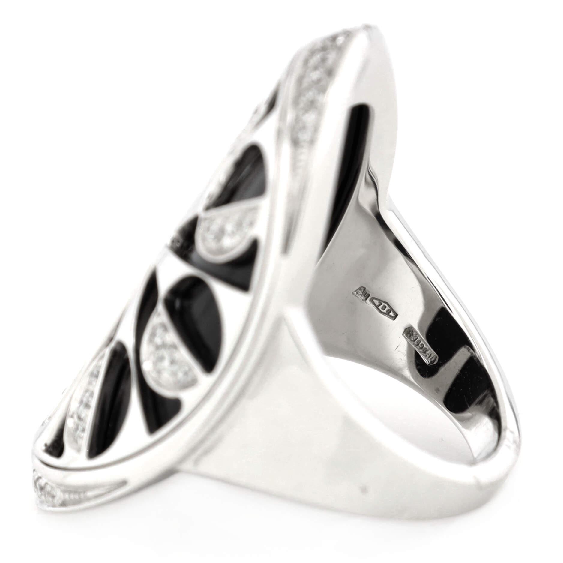 Women's or Men's Bvlgari Intarsio Ring 18K White Gold with Onyx and Diamonds