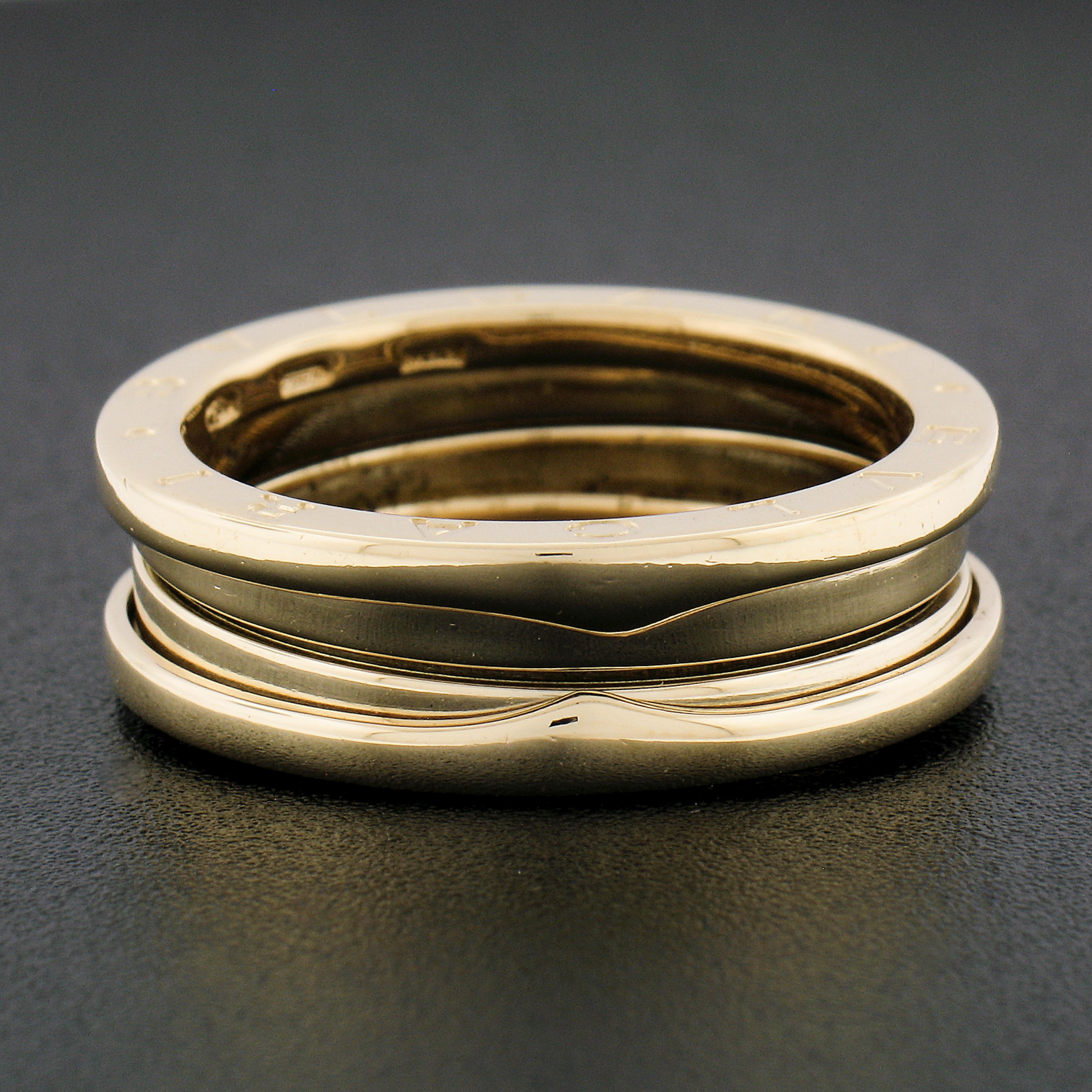 Bvlgari Italienischer 18k Gelbgold 7,6 mm breiter B. Zero Ehering mit 3 Ringen, Größe 62 im Zustand „Hervorragend“ in Montclair, NJ