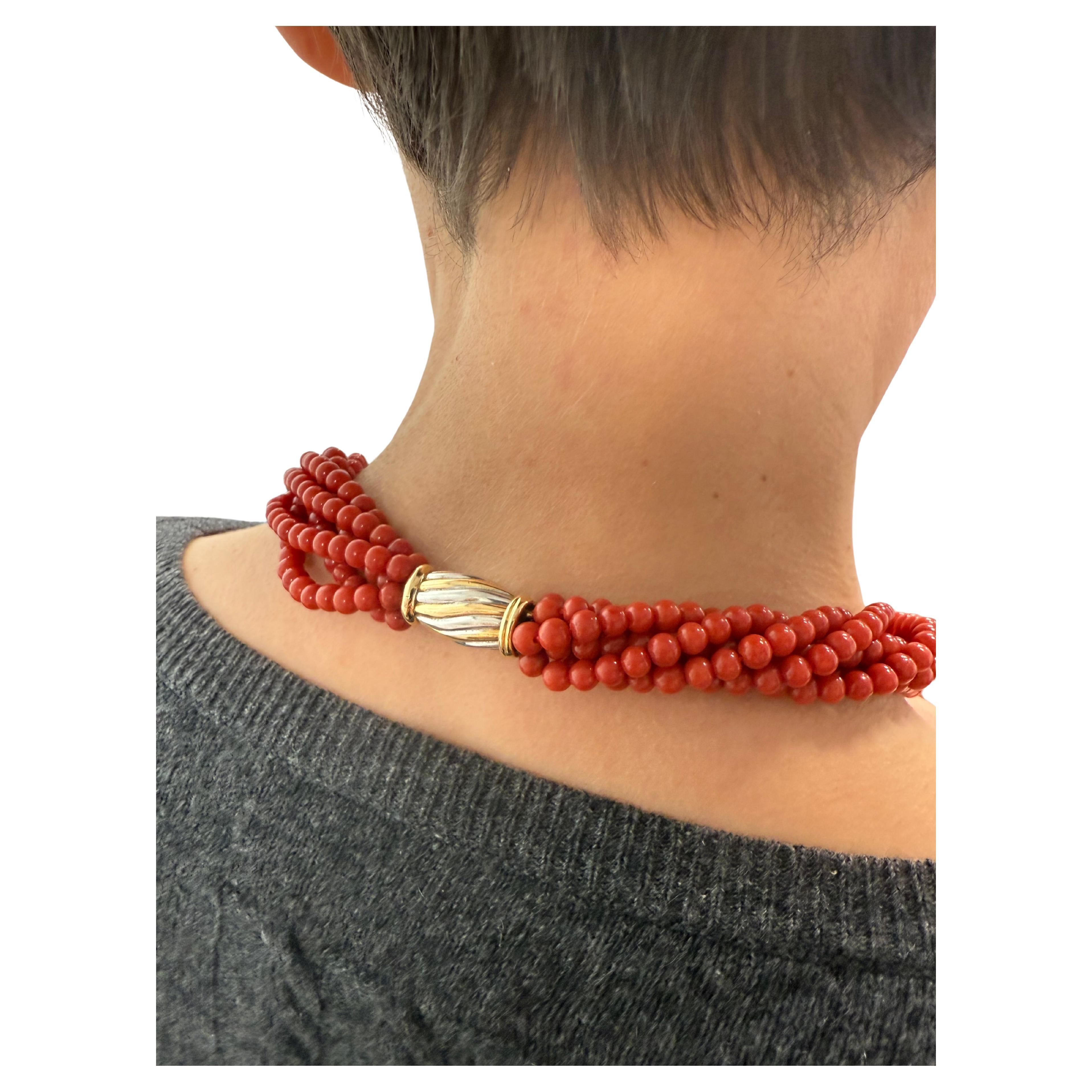 BVLGARI ITALIA Collana in oro bicolore 18k e corallo mediterraneo 1960s