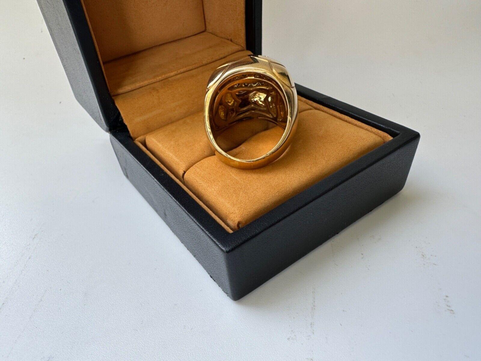 BVLGARI ITALY 18k Yellow Gold & Diamond Pyramid Ring w/Box Vintage In Excellent Condition In Beverly Hills, CA