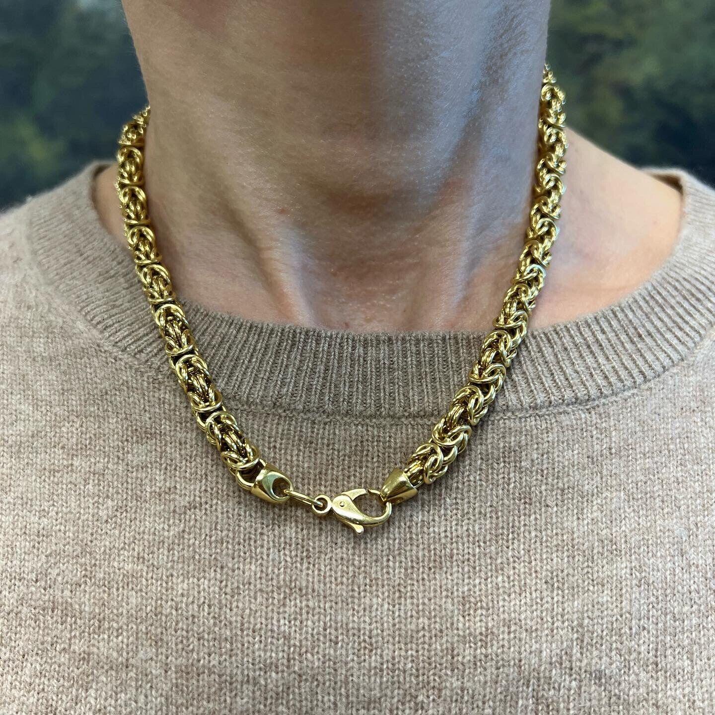 Bvlgari Italy 18k Yellow Gold Necklace Vintage Circa 1970s

Here is your chance to purchase a beautiful and highly collectible designer necklace.  Truly a great piece at a great price! 

The length is 17 inches.  

The weight is 45.3 grams.  

The