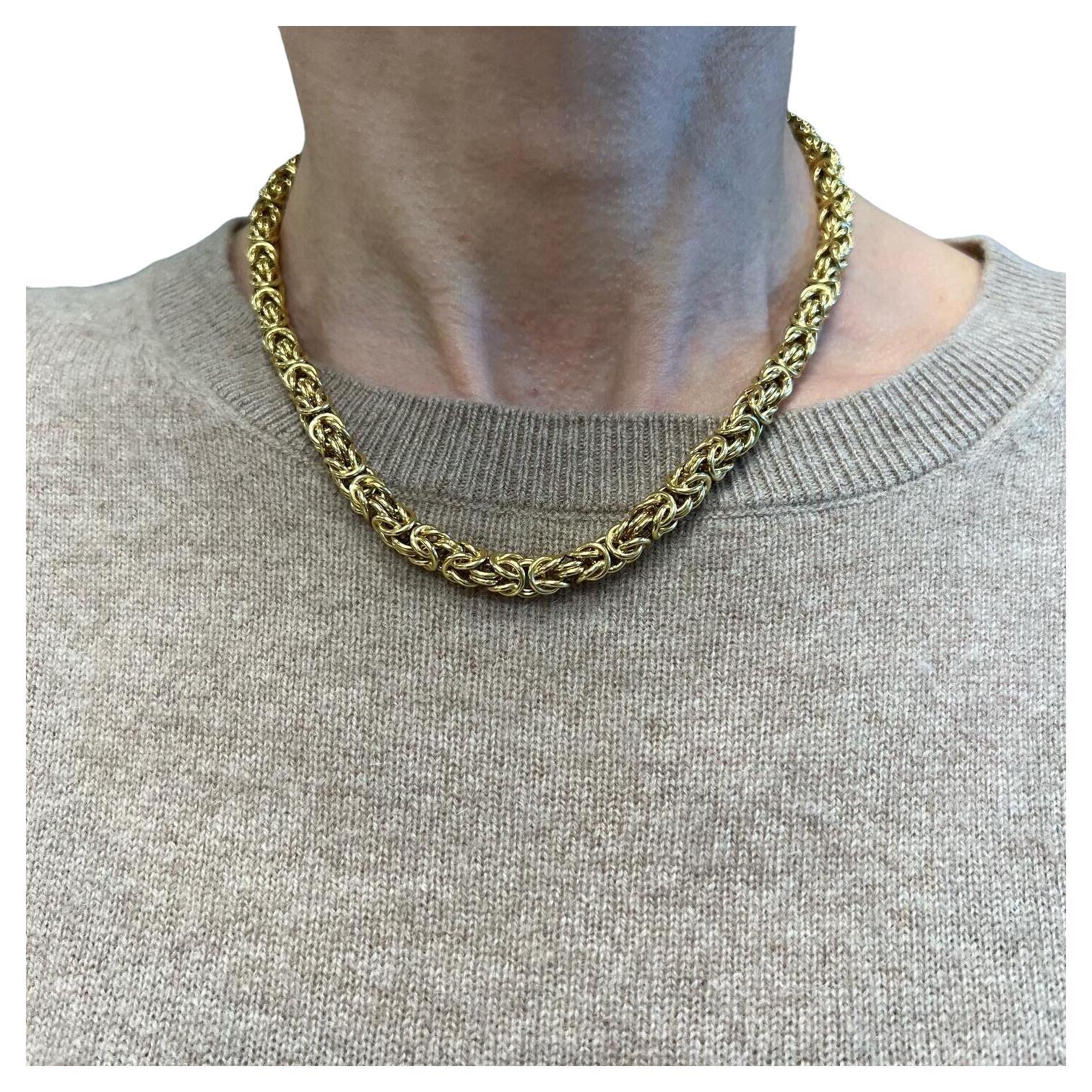 Bvlgari Italy 18k Yellow Gold Necklace Vintage, circa 1970s