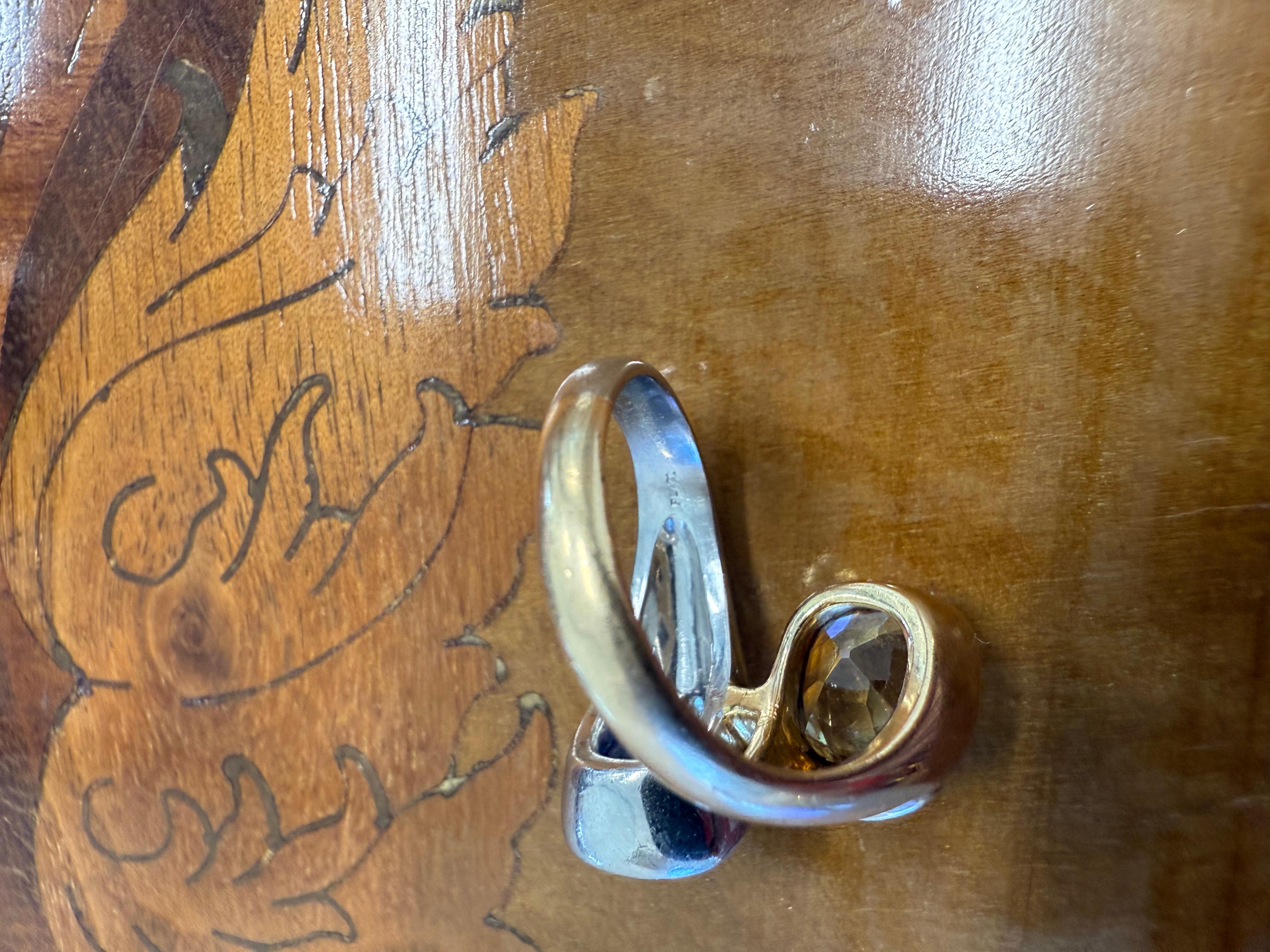 BVLGARI ITALY 18k Yellow Gold, Platinum, Diamond & Yellow and Blue Sapphire Ring In Excellent Condition For Sale In Beverly Hills, CA