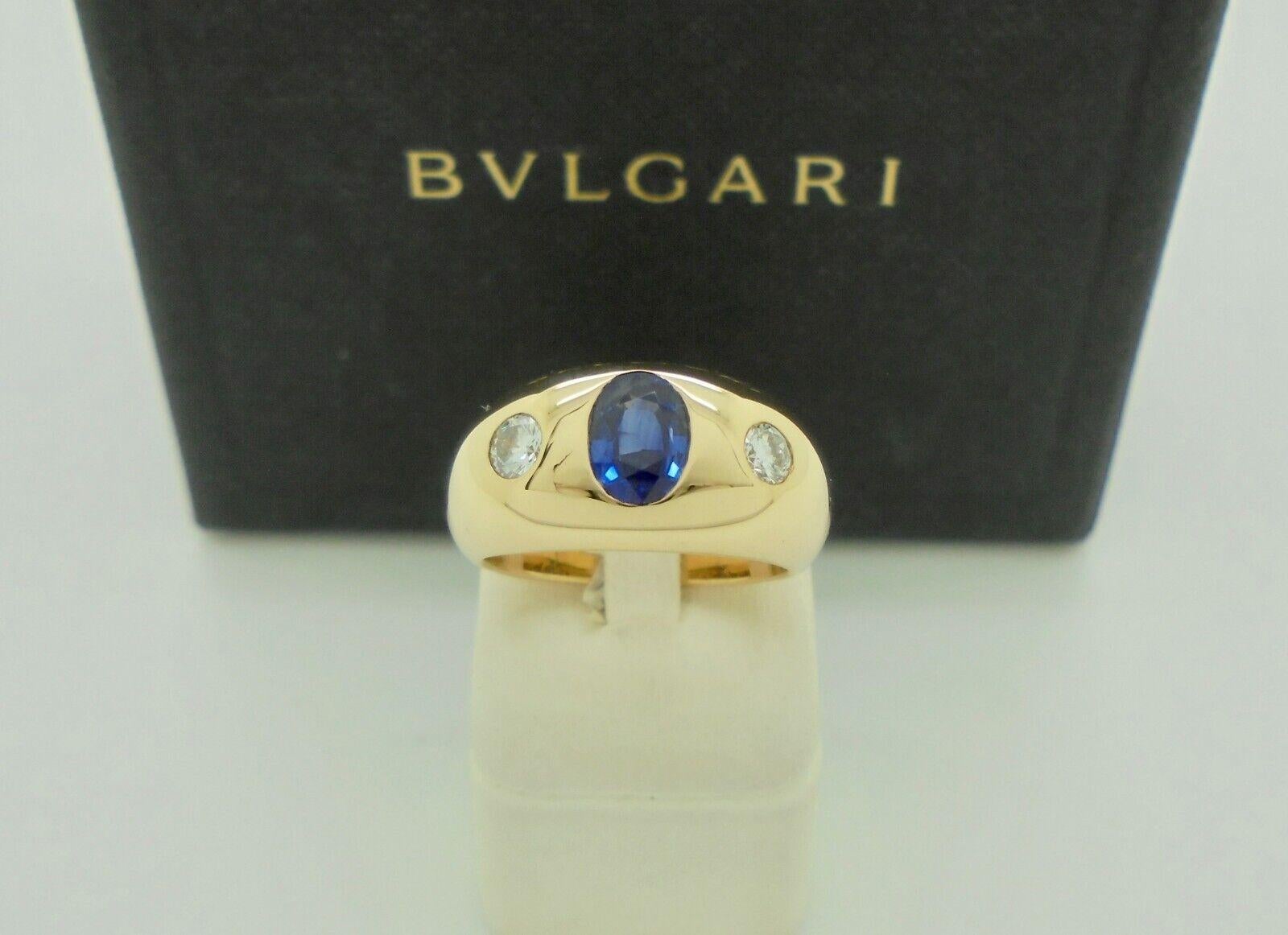 BVLGARI ITALY 18k Yellow Gold, Sapphire & Diamond Three Stone Ring Vintage w/Box For Sale 5