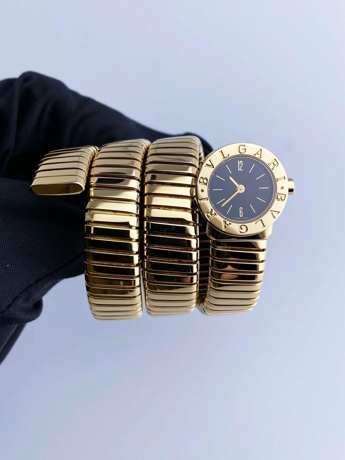 Bvlgari Italy 18k Yellow Gold Tubogas Serpenti Collection Watch Vintage Circa 1980s

Here is your chance to purchase a beautiful and highly collectible designer watch.  Truly a great piece at a great price! 

Bvlgari Serpenti Tubogas BB 19 1T Ladies