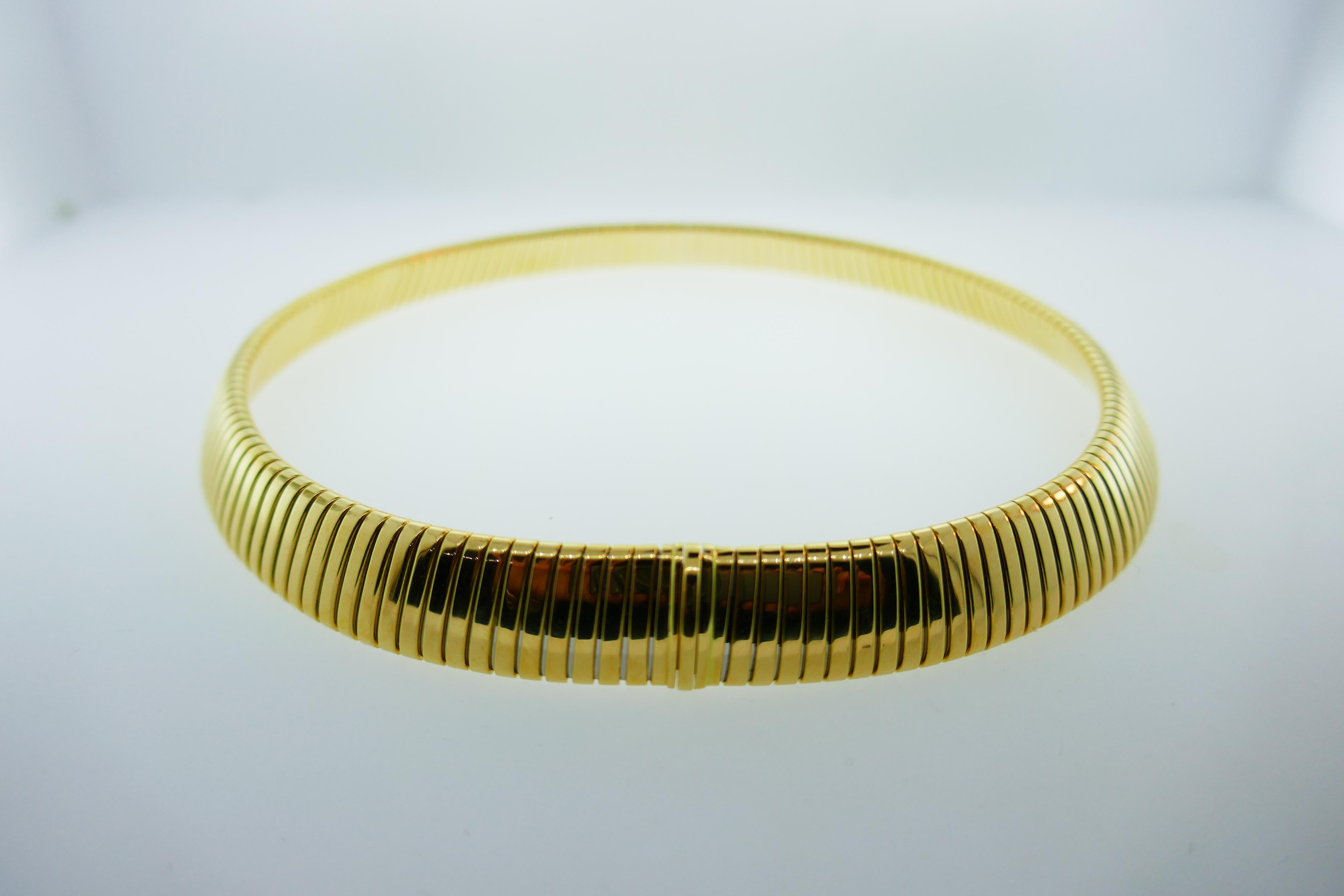 Women's or Men's Bvlgari 18 Karat Yellow Gold Tubogas Collection Choker Necklace, circa 1980s