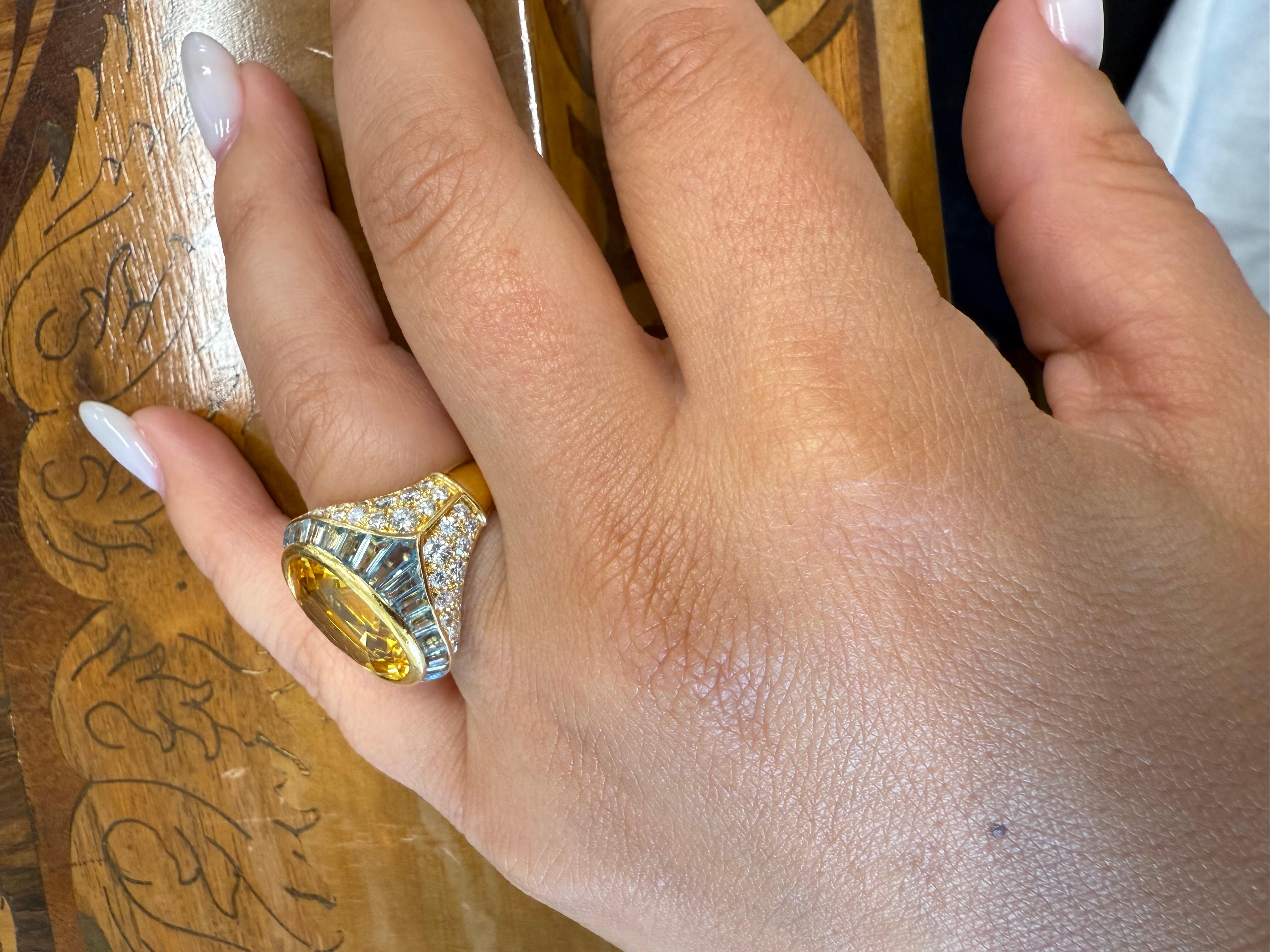 BVLGARI Italy 18k Yellow Gold, Yellow Sapphire, Aquamarine & Diamond Ring 1970s in vendita 3