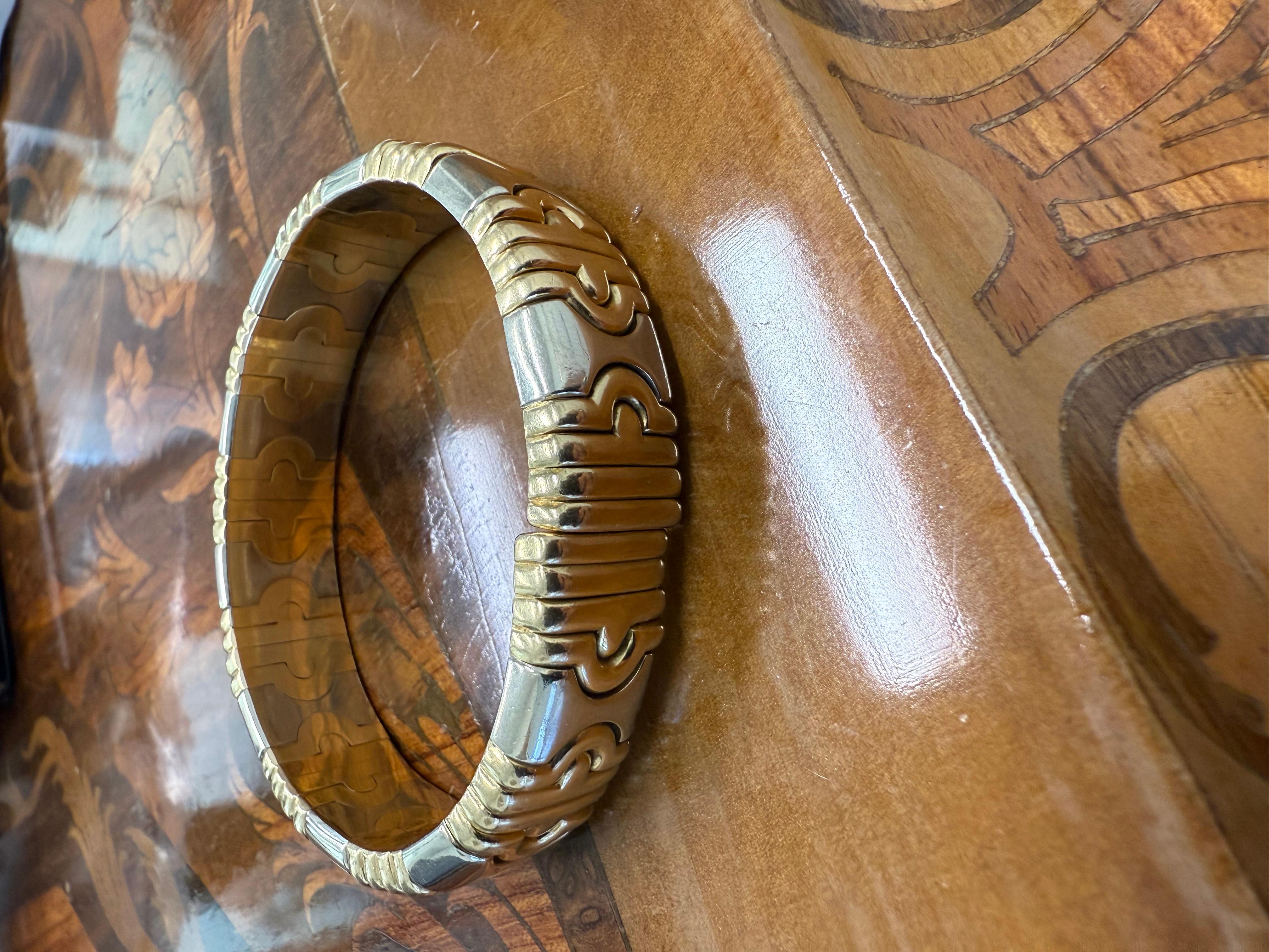 BVLGARI ITALIA Bracciale Parentesi in oro giallo e bianco 18 carati anni '80 In condizioni ottime in vendita a Beverly Hills, CA