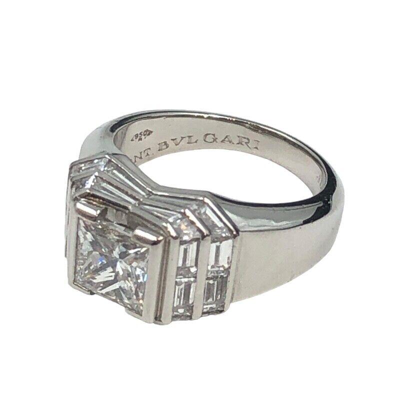 BVLGARI ITALY Monture Platinum & Princess Cut / Baguette Cut Diamond Ring Rare For Sale 2