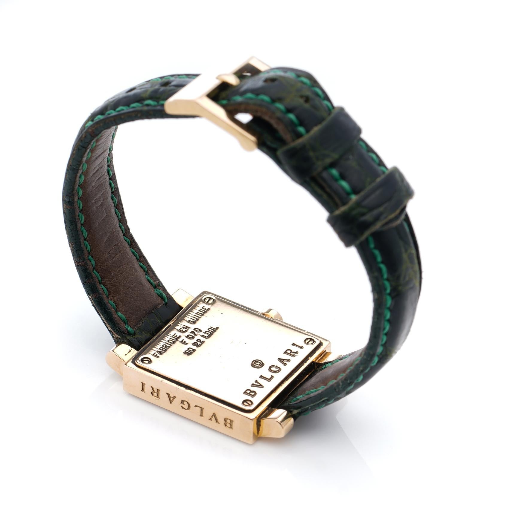 Bvlgari Ladies 18kt. Montre-bracelet Quadrato sertie de diamants de 1,60 carat en vente 4