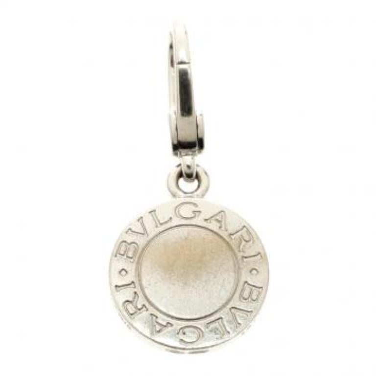 Bvlgari Lapis Lazuli 18K White Gold Pendant Charm État moyen - En vente à Dubai, Al Qouz 2