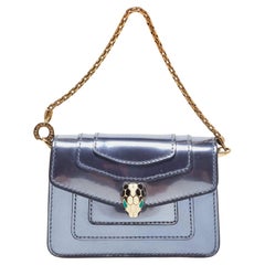 Bvlgari Helllila Lackleder Serpenti Forever Kette Brieftasche