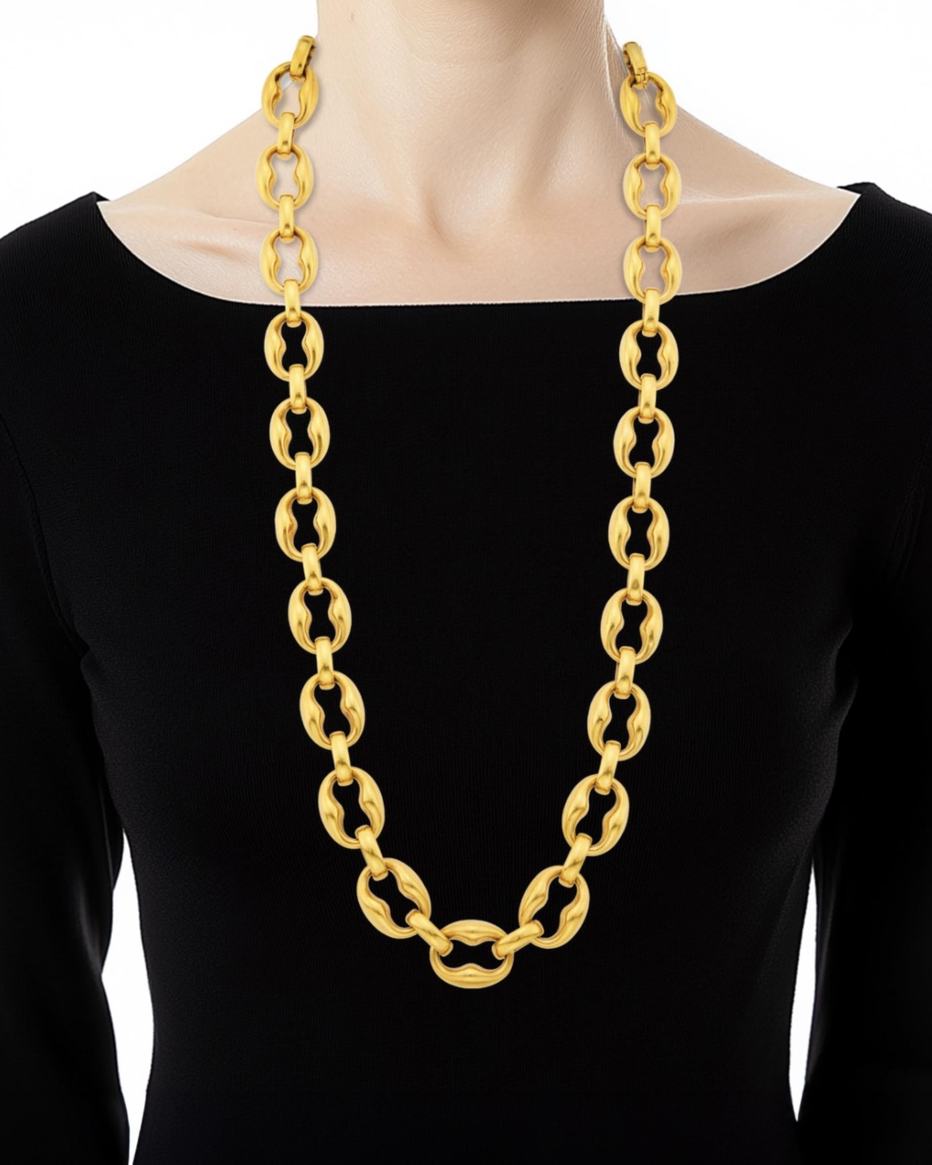 Bvlgari - Combinaison long collier/bracelet à maillons en or 18 carats Excellent état - En vente à New York, NY