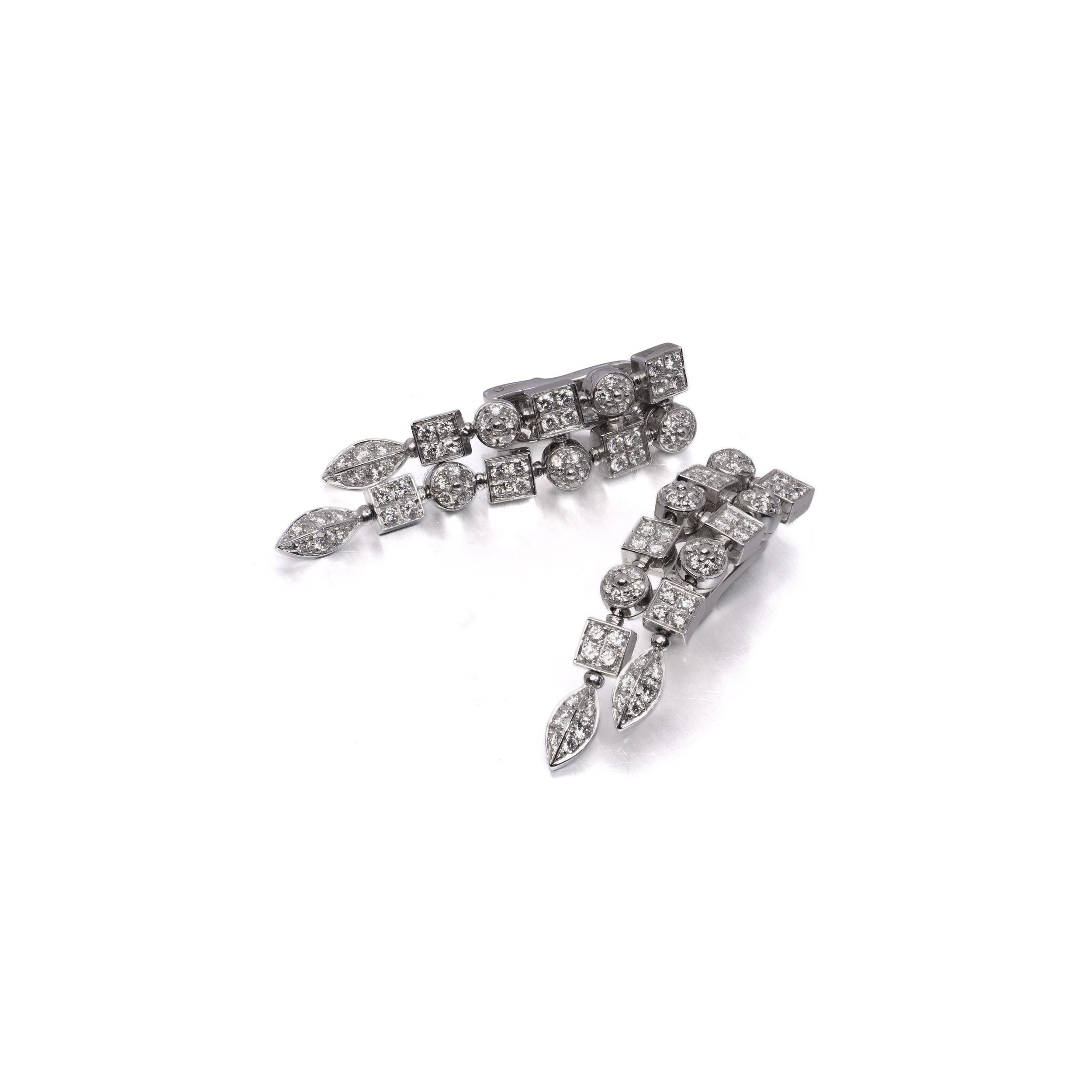 Bvlgari ‘Lucea’ Collection 18kt White Gold 1/85 ct.  Diamond Drop Earrings en venta 1