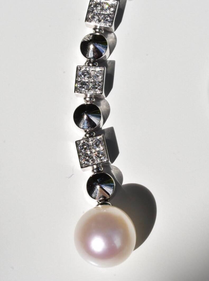 Contemporary Bvlgari Lucea Diamond and Pearl Necklace For Sale