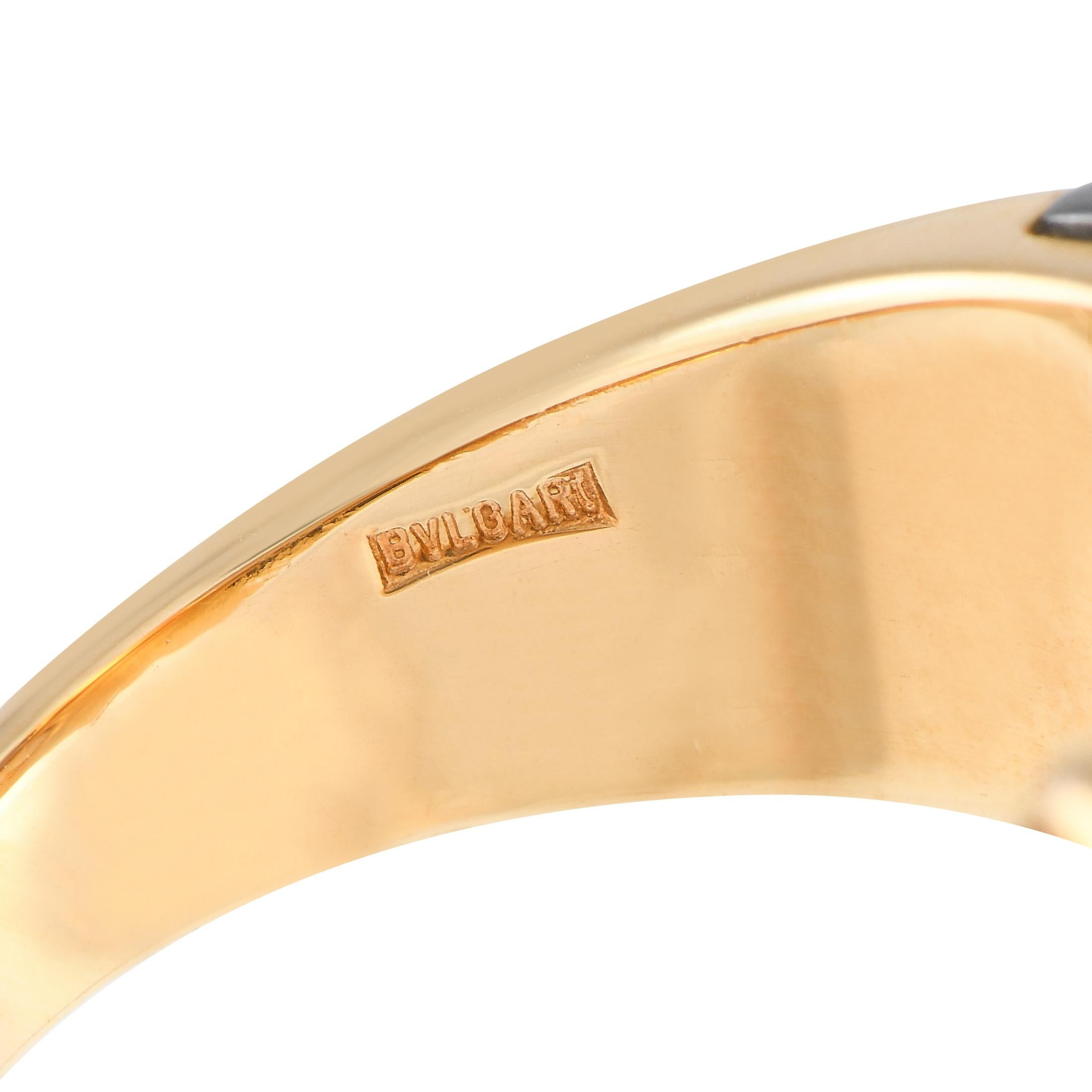 Bvlgari Lucia 18K Yellow Gold Pearl, Hematite and Mother of Pearl Ring In Excellent Condition In Southampton, PA