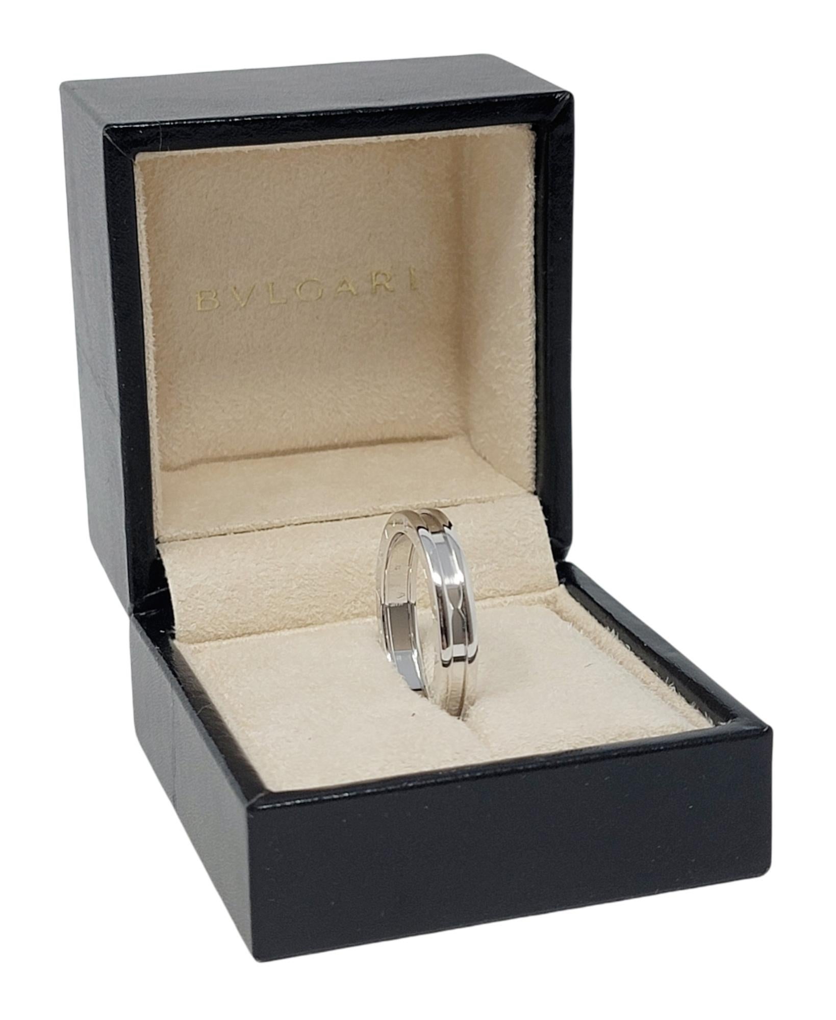 Bvlgari Mens B.Zero1 Logo Etched Band Ring in 18 Karat White Gold 5