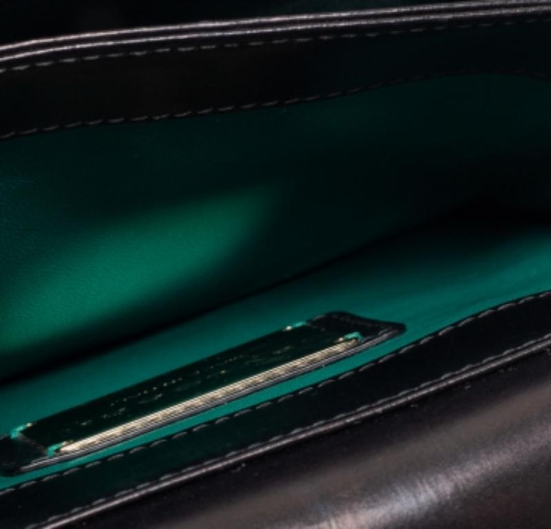 Bvlgari Metallic/Black Lizard Perspex and Leather Small Flap Cover Shoulder Bag en vente 3