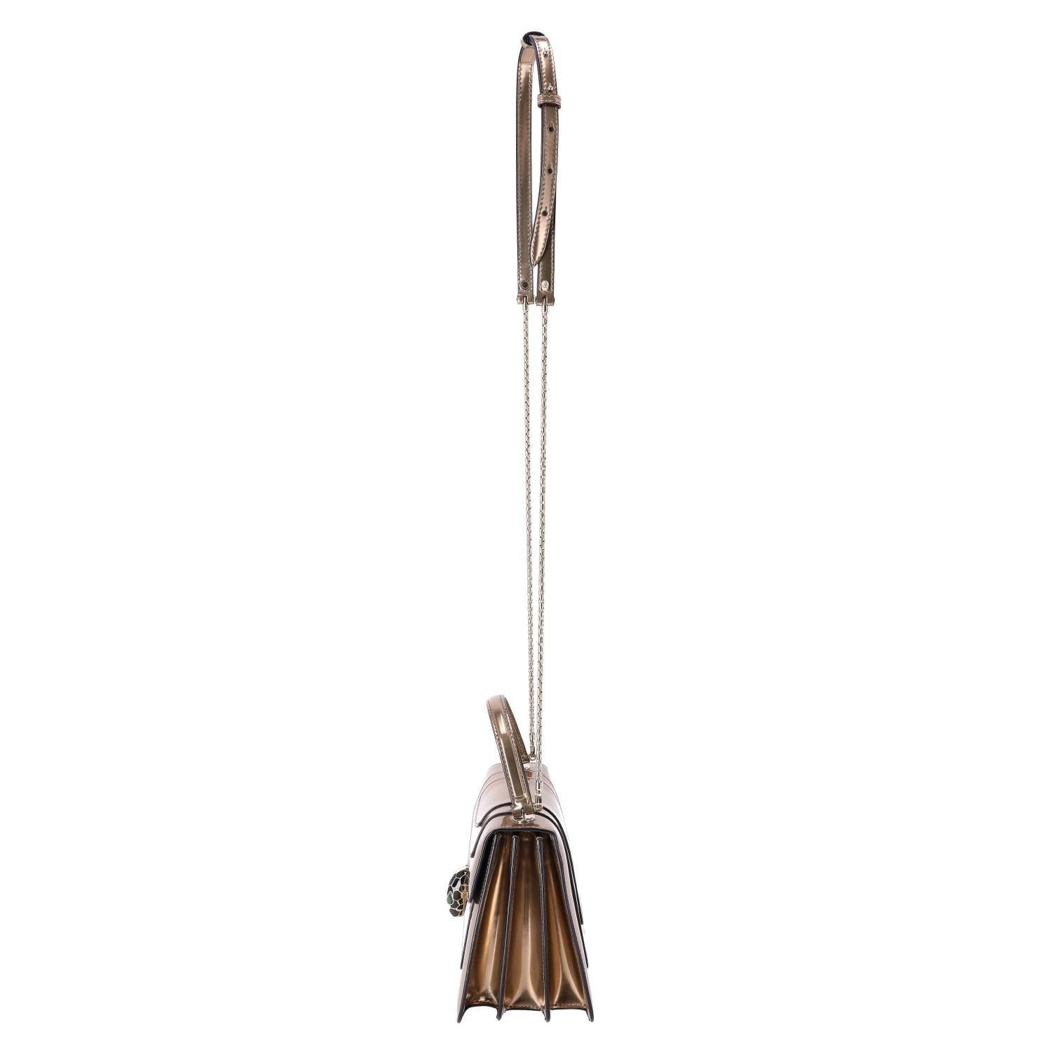 Bvlgari Metallic Leder Serpenti Forever Top Handle Tasche mit Markenspiegel im Zustand „Hervorragend“ in London, GB
