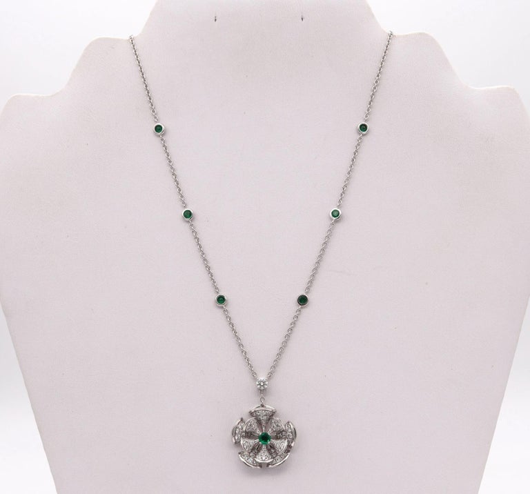 Bvlgari Modern Divas Dream Drop Necklace in 18Kt White Gold, Diamonds and  Emeralds For Sale at 1stDibs