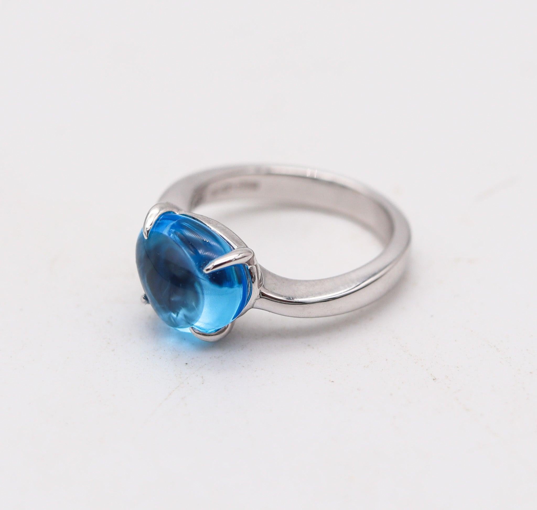 BVLGARI Modernist Ring In 18Kt White Gold With Blue Topaz Cabochon In Excellent Condition In Miami, FL