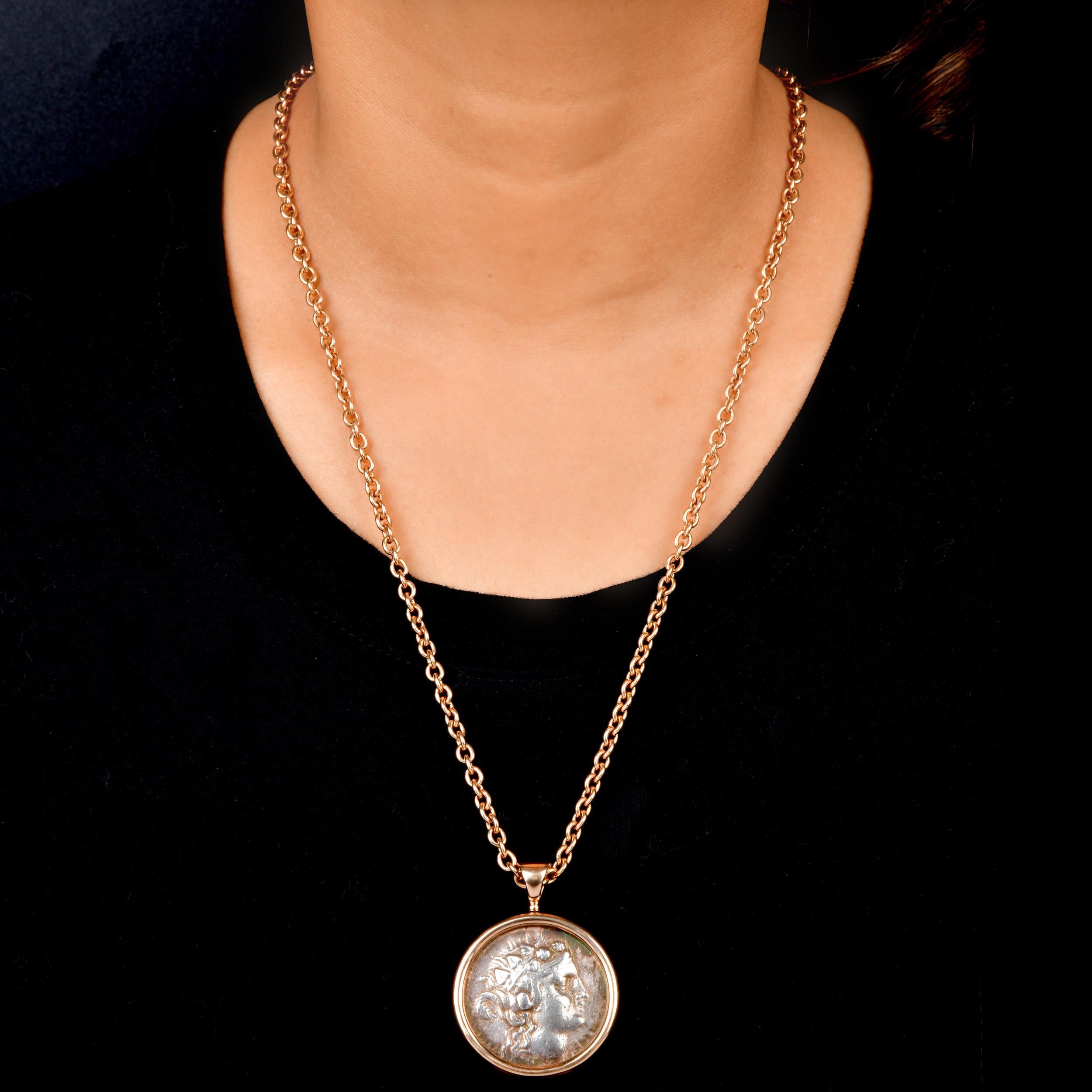 Collana a catena con ciondolo di monete antiche in oro rosa 18 carati di Bvlgari Monete in vendita 7