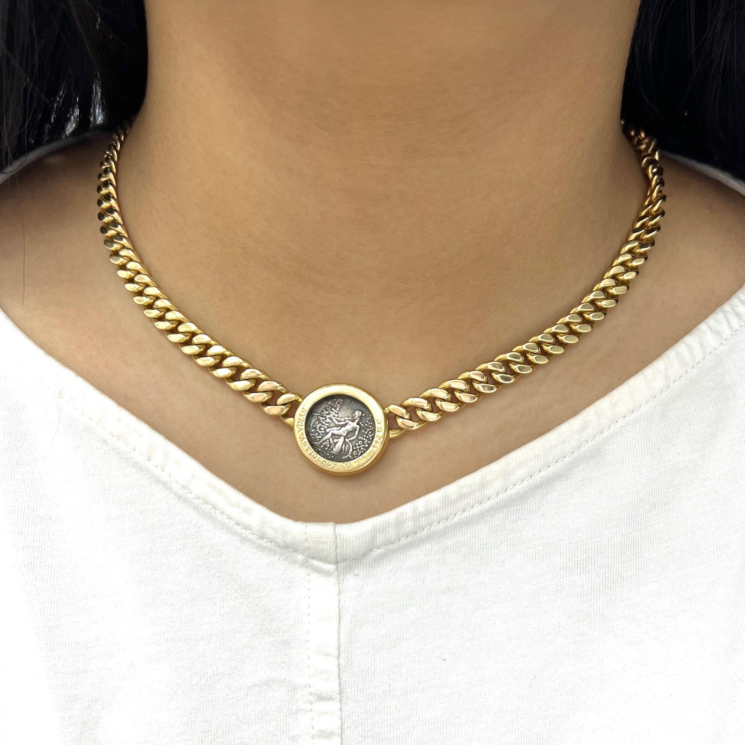 Bvlgari Monete Coin Gold Chain Necklace In Excellent Condition In New York, NY