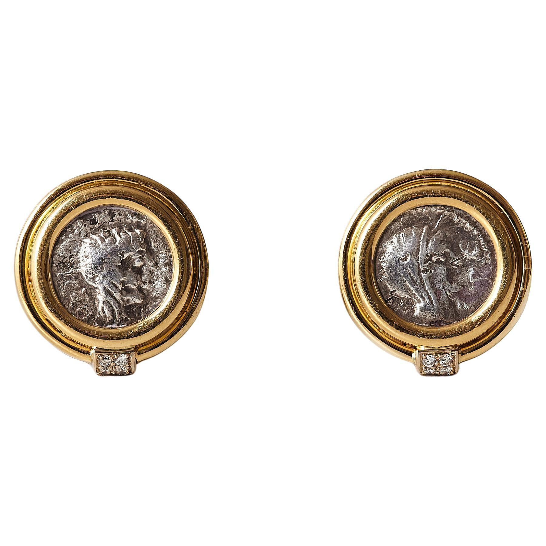 Bvlgari Monet, Faustina la Giovane, orecchini in oro 18 carati con diamanti. in vendita