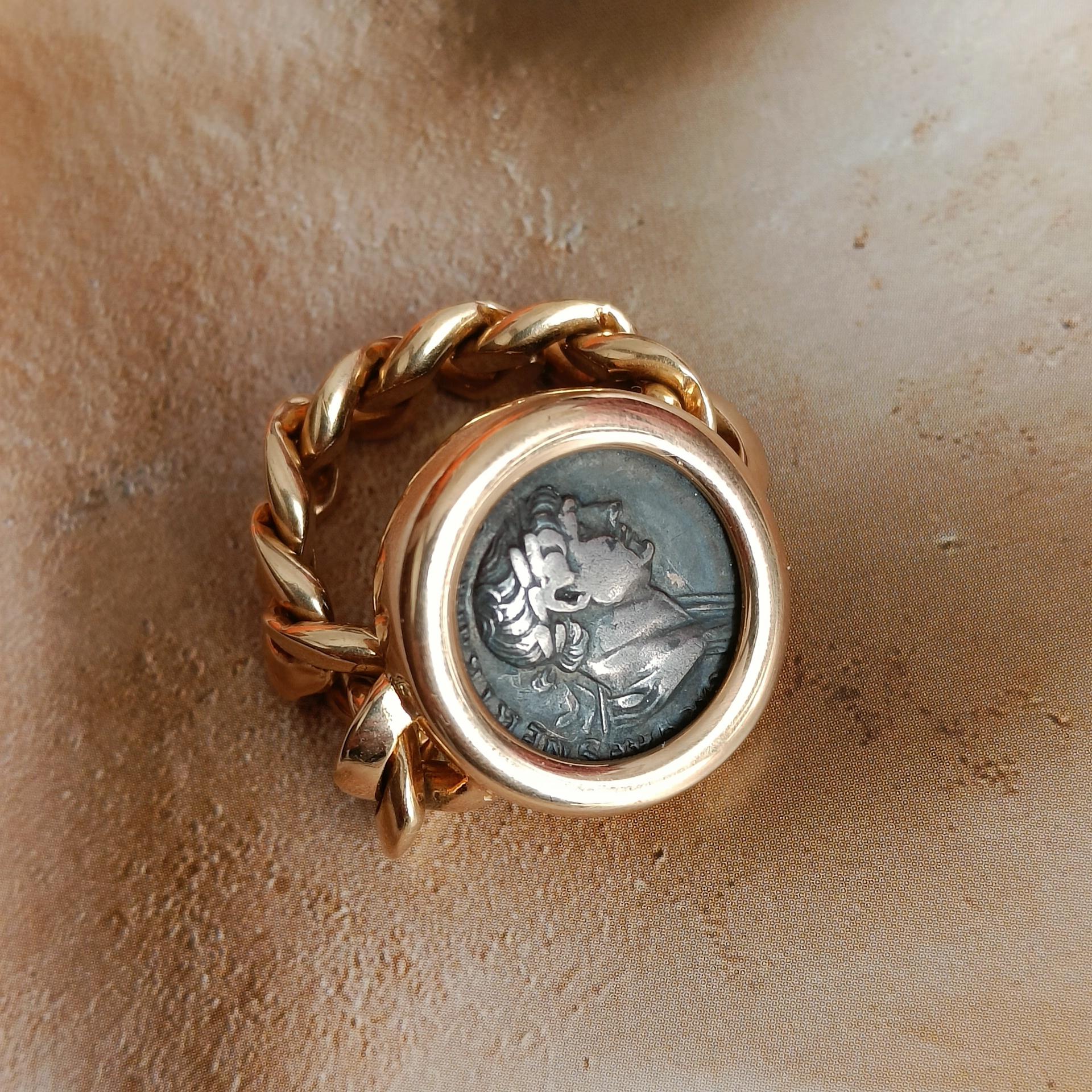 Bulgari Monete Gold Ring  For Sale 4