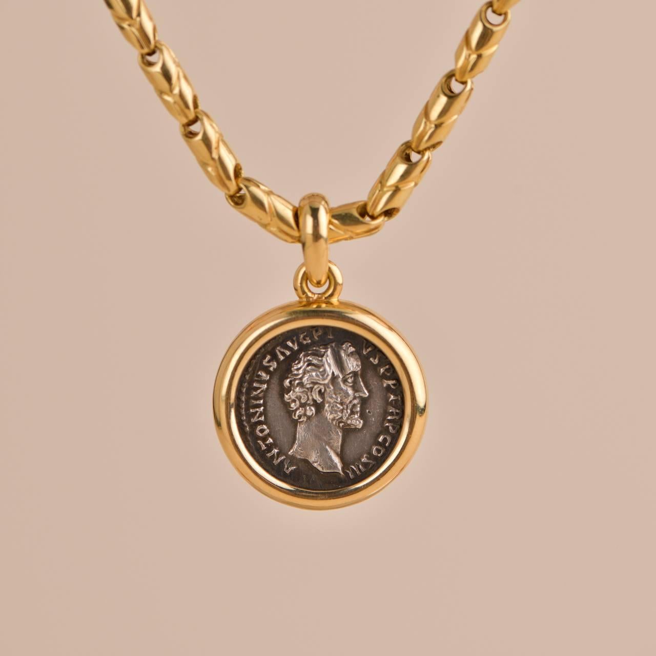 Bvlgari MONETE Yellow Gold Antique Coin Necklace In Excellent Condition In Banbury, GB