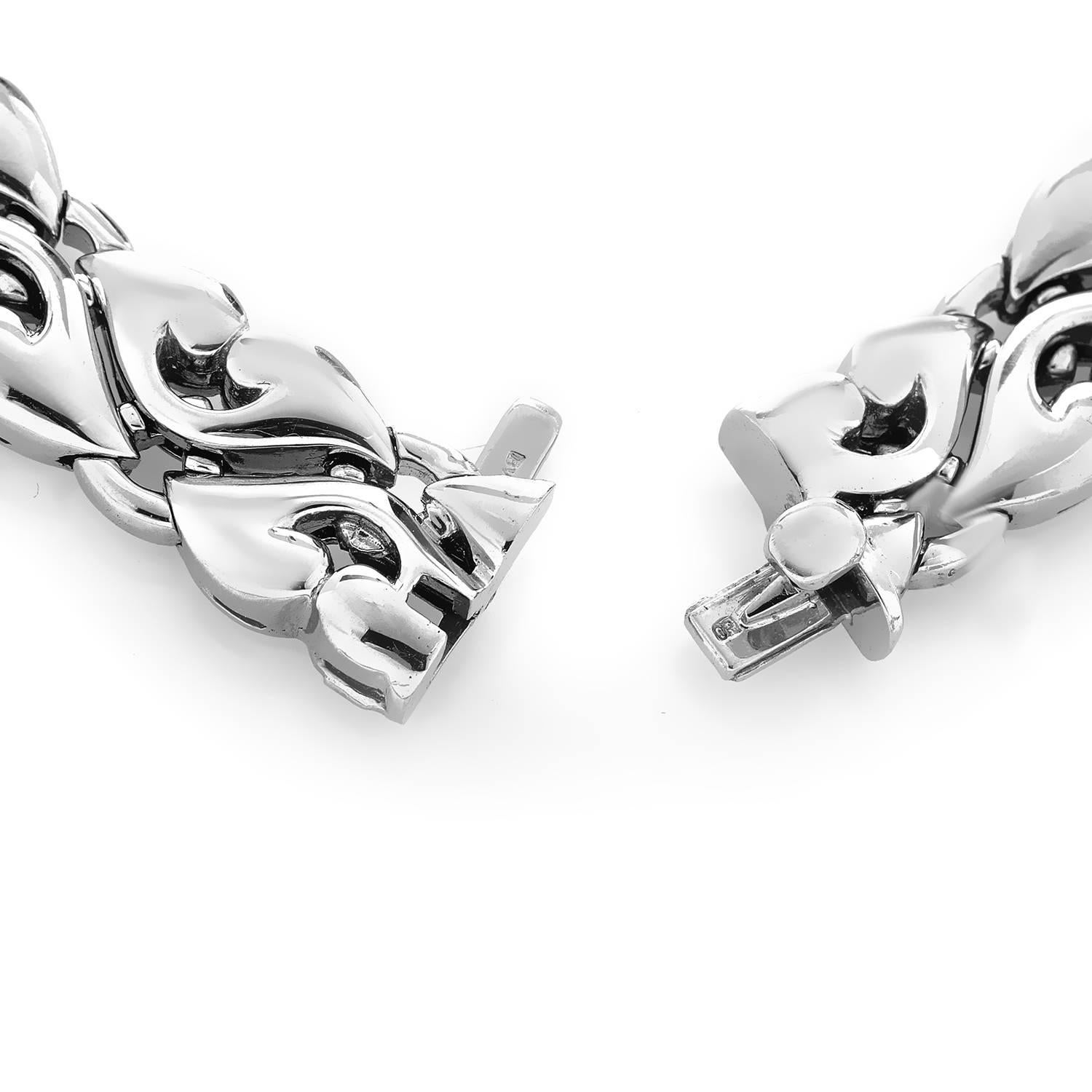 Bvlgari Nuvole 18 Karat White Gold Diamond Pave Choker Necklace In Excellent Condition In Southampton, PA