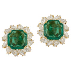 Orecchini Bvlgari con smeraldo e diamanti taglio ottagonale