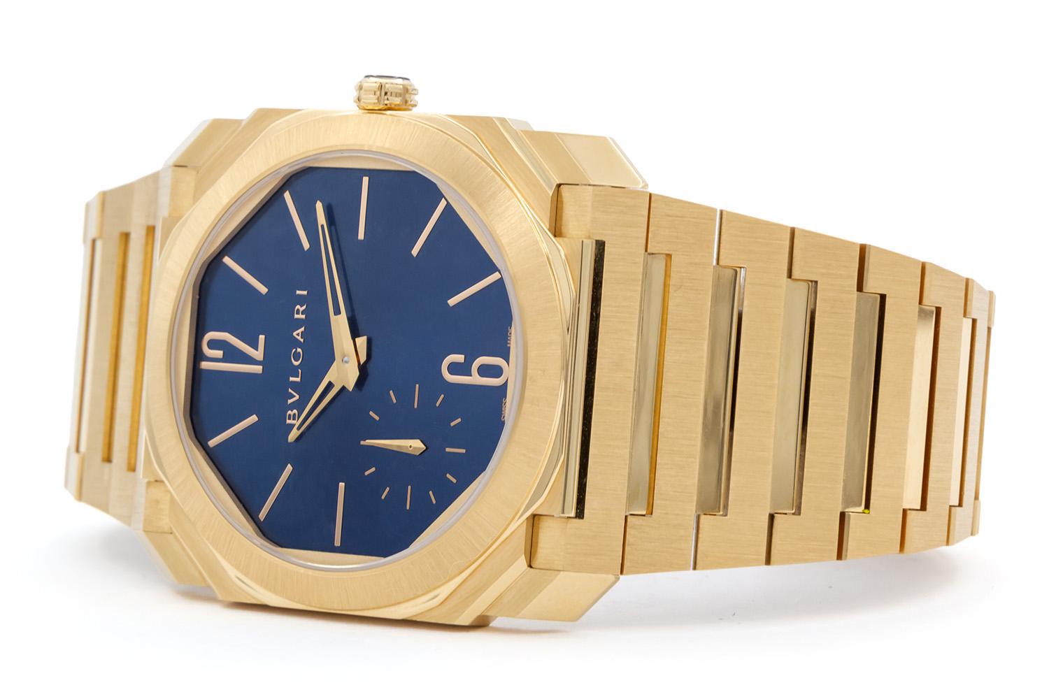Contemporain Bvlgari Octo Finissimo 103812 Or jaune 18k Cadran bleu Montre automatique 40mm BNP en vente