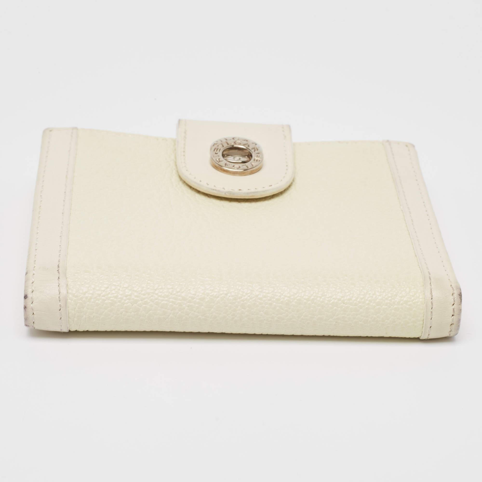 Bvlgari Off White Leather Icon Bit French Wallet For Sale 4