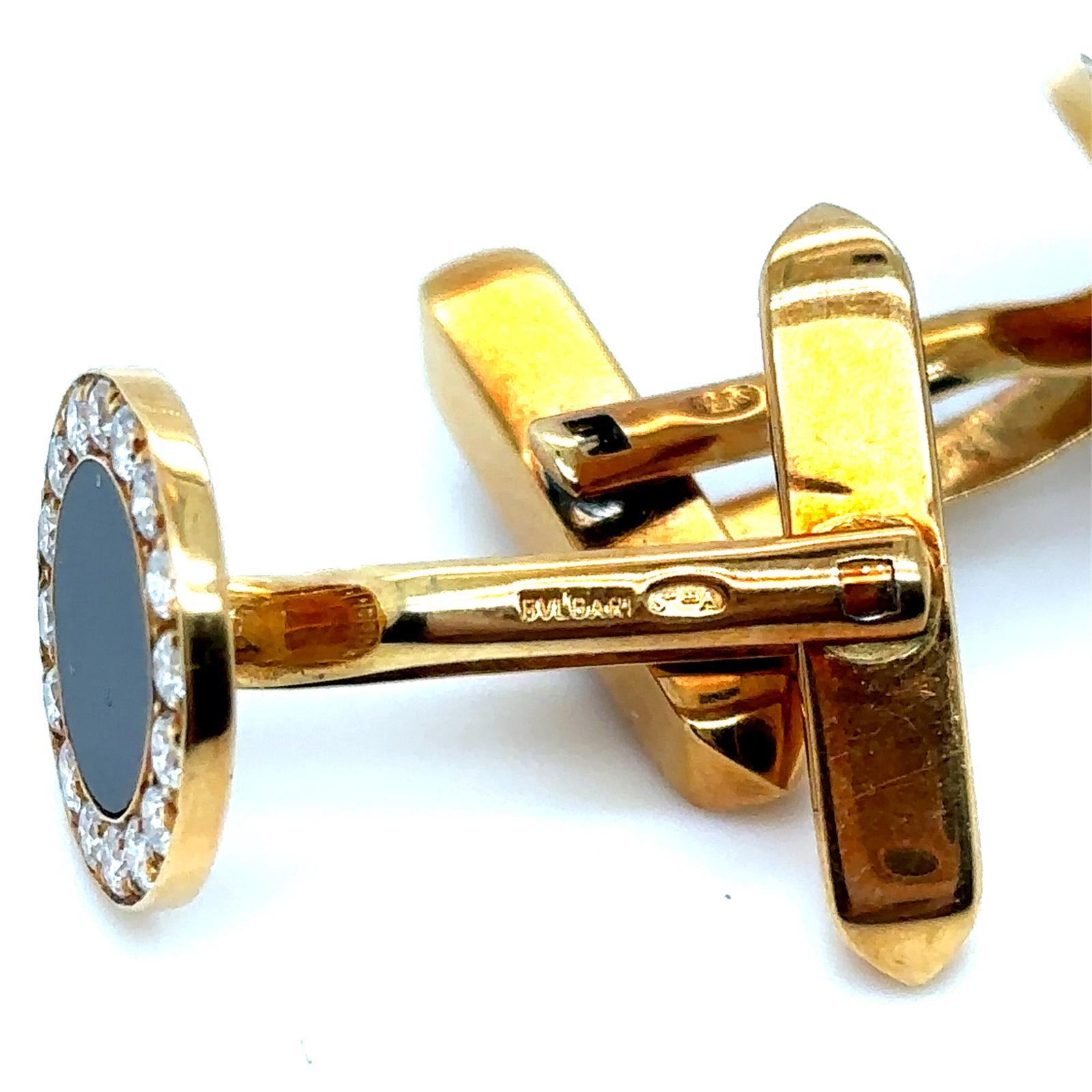 Ensemble boutons de manchette et clous de chemise Bvlgari en or rose 18 carats, onyx et diamants en vente 4